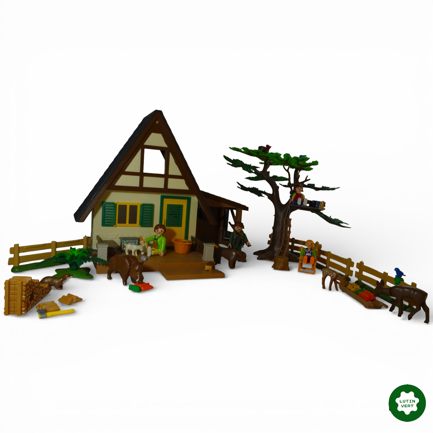 Voir photo 2 de Playmobil 4207 « Maison forestière » d'occasion PLAYMOBIL - Dès 4 ans | Ref 12987 Playmobil 4207 « Maison forestière » d'occasion PLAYMOBIL - Dès 4 ans | Ref 12987 Très bon état - Vue 2 -