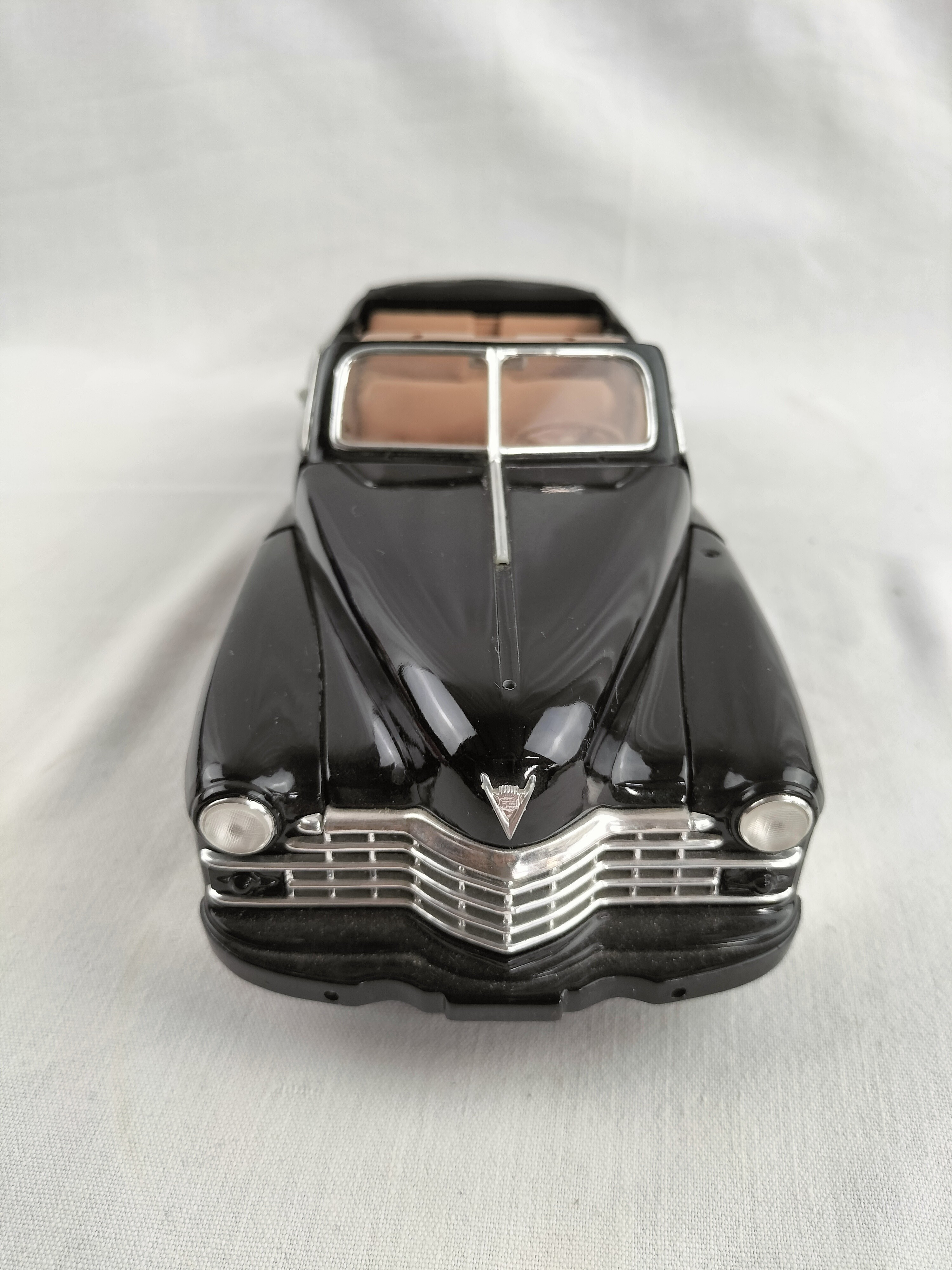 Voir photo 68 de Lot de 8 voitures miniatures de collection – Ferrari, Porsche, Mustang, Cadillac, Corvette Lot de 8 voitures miniatures de collection – Ferrari, Porsche, Mustang, Cadillac, Corvette Bon état - Vue 68 -