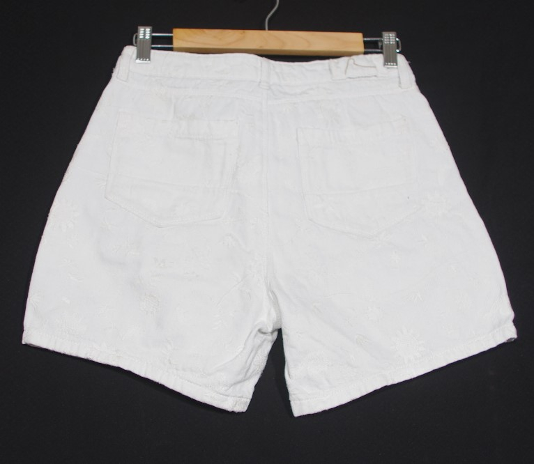 🤍 Chic et Légèreté – Short Blanc Brodé Cotélac T1 en Coton Raffiné 🤍 - Photo 4