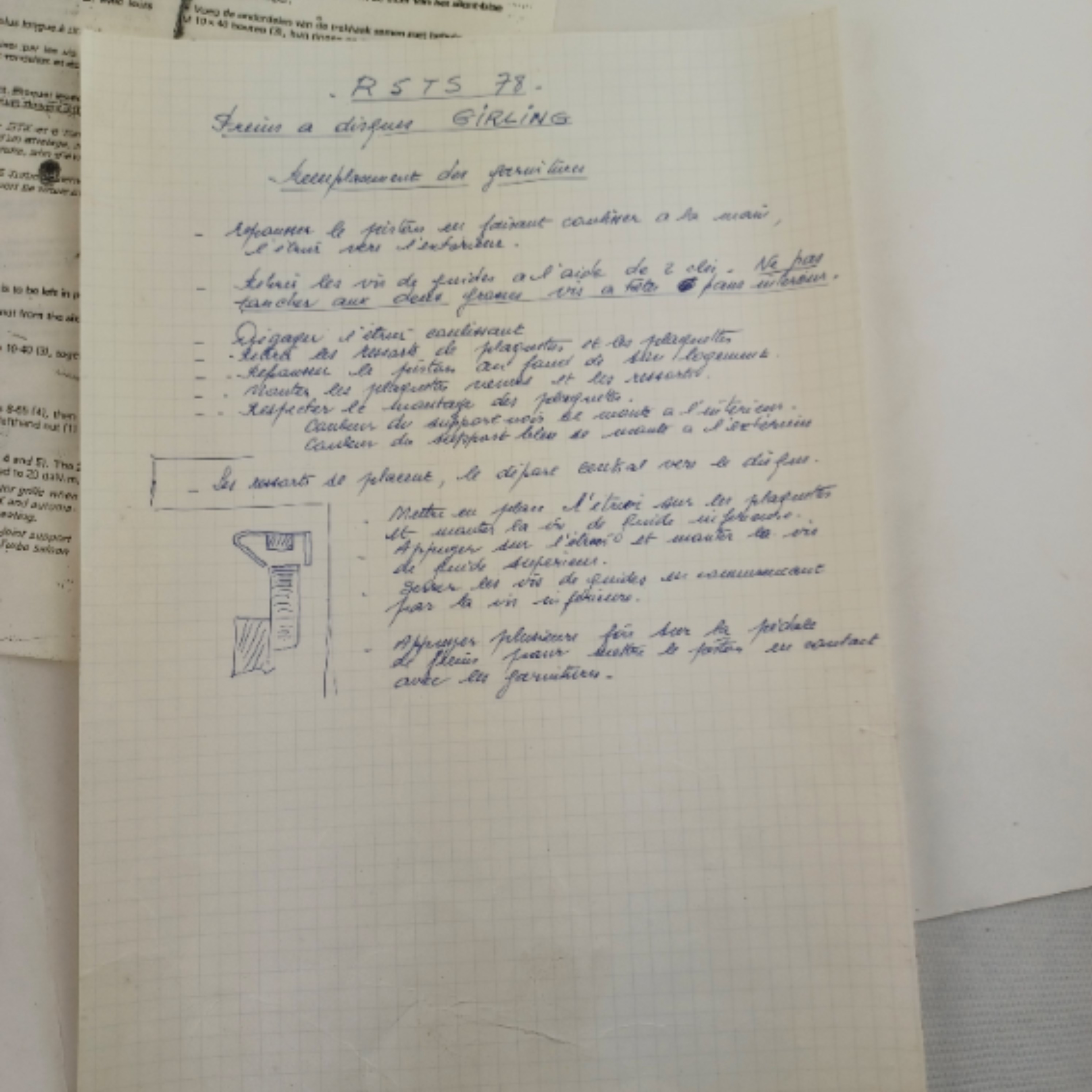 Lot de documents techniques Renault sur Attelage & Freinage (1978–1987) Très bon état - Vue 2 - 