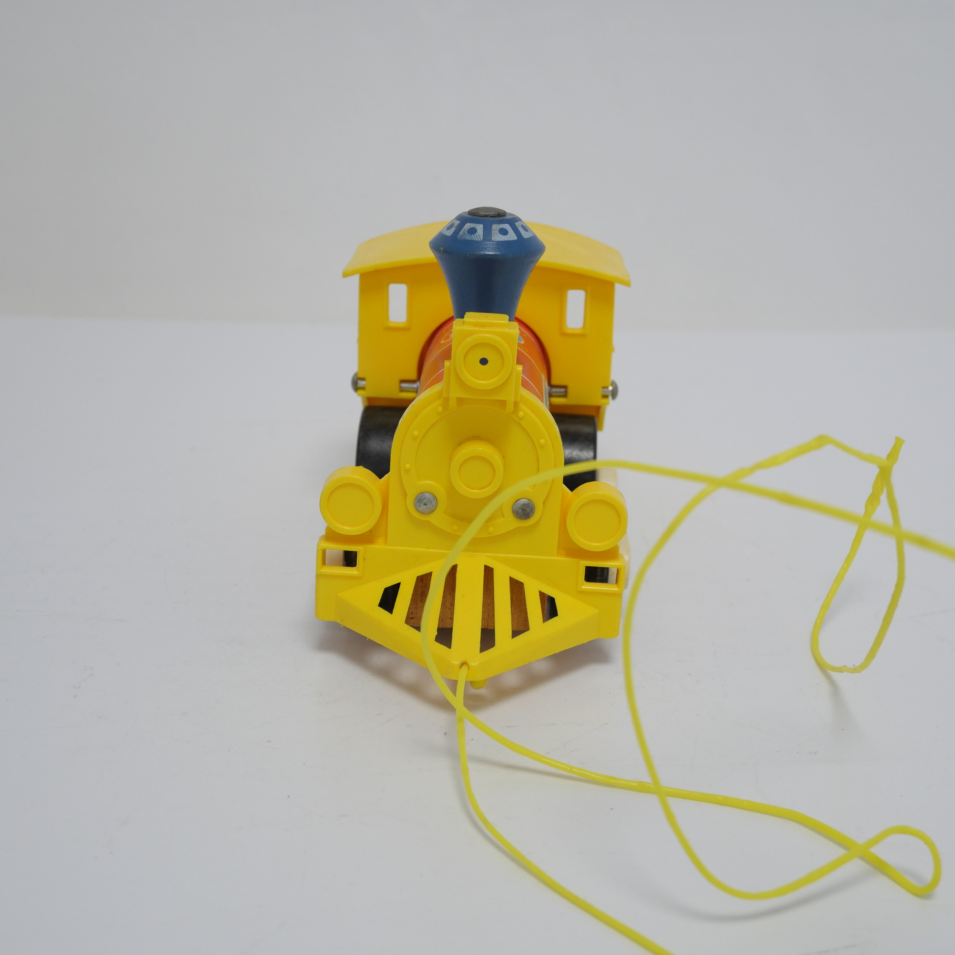 Locomotive Toot-Toot -Fisher Price n°643 - année 1964 Bon état - Vue 3 - 