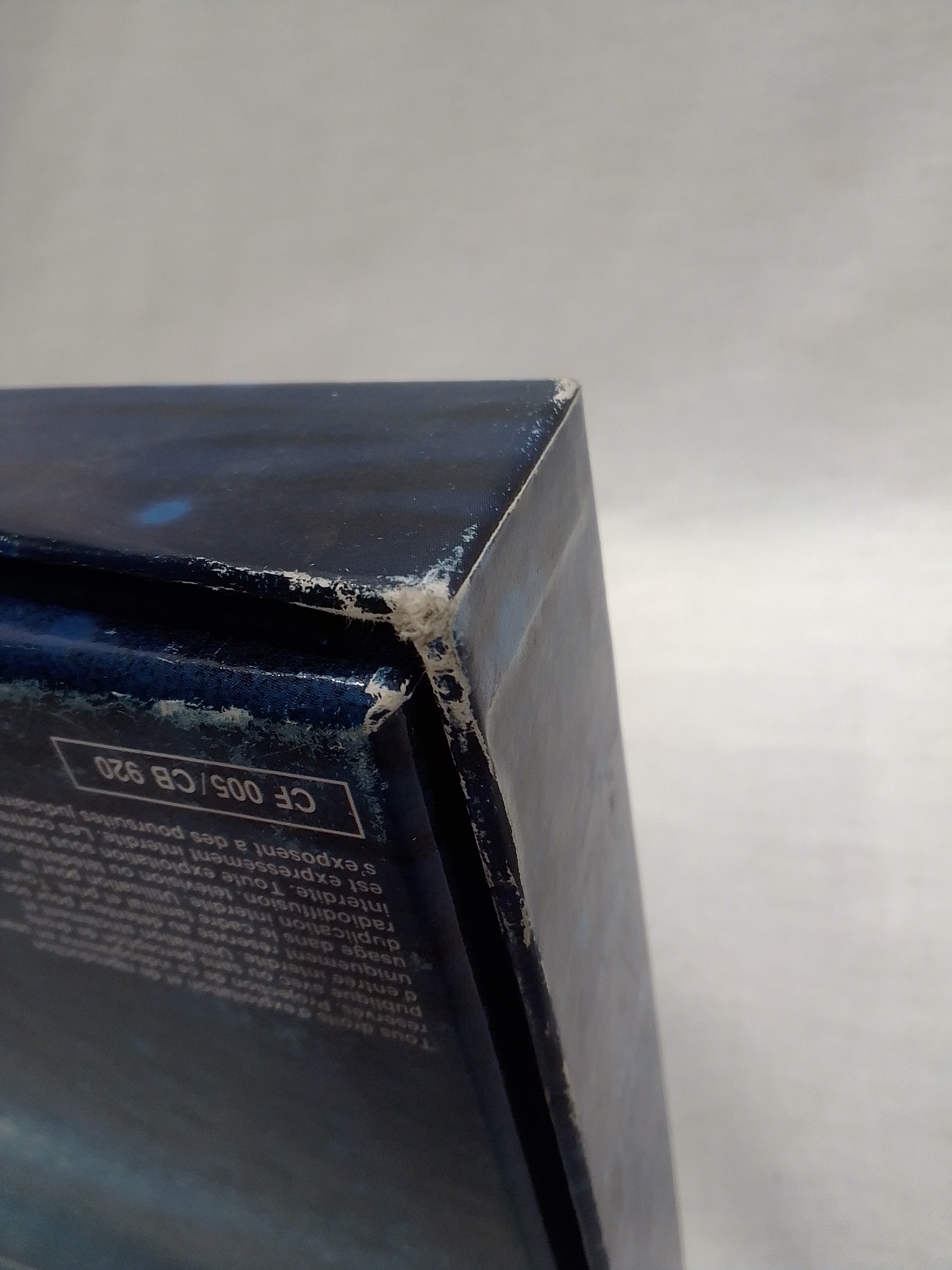 Coffret collector VHS "Le Grand Bleu" Version Longue + Livret de 24 Pages Bon état - Vue 8 - 