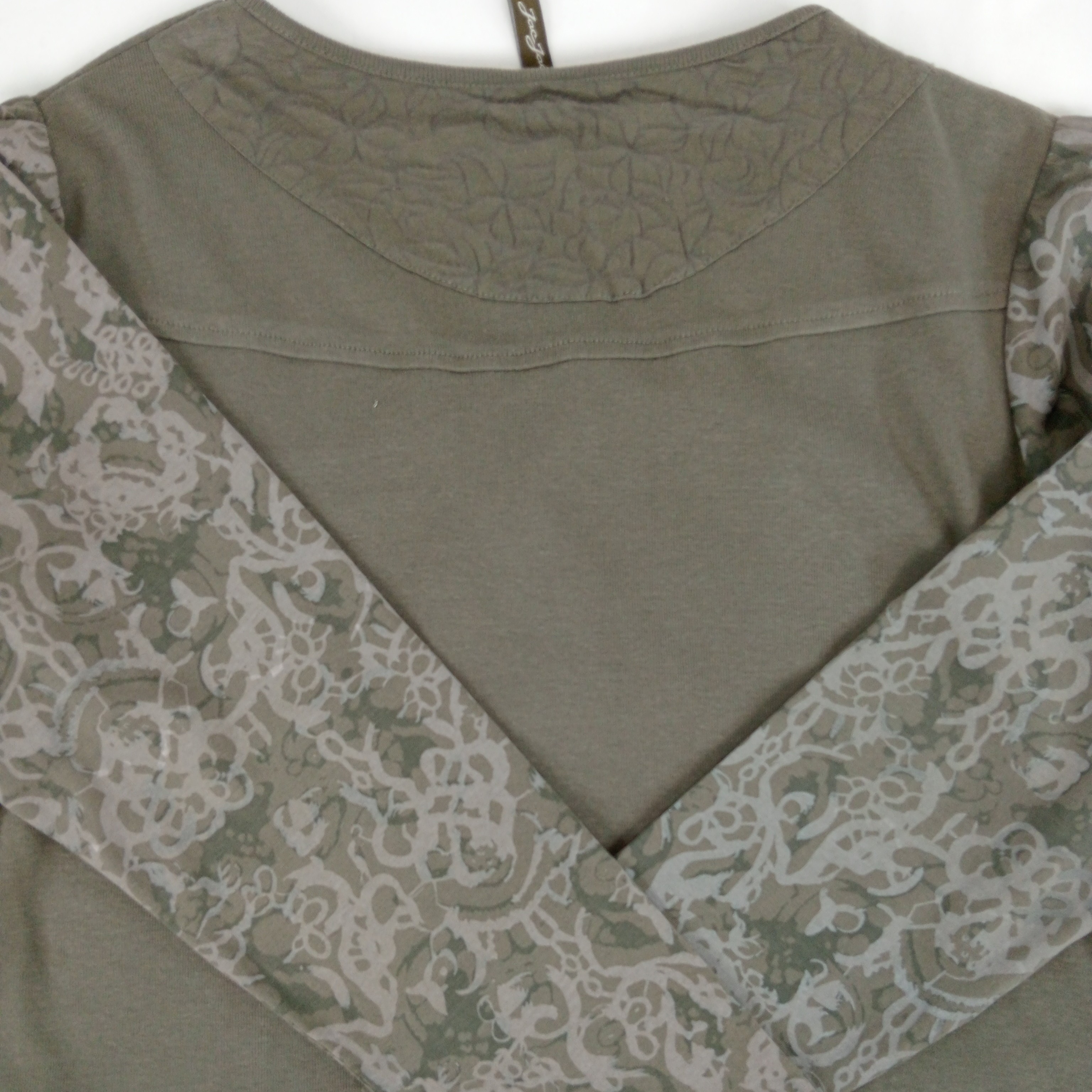 T shirt femme de la marque Jac Jac col rond à manches longues de couleur vert kaki taille 4 (42/44) - Photo 4