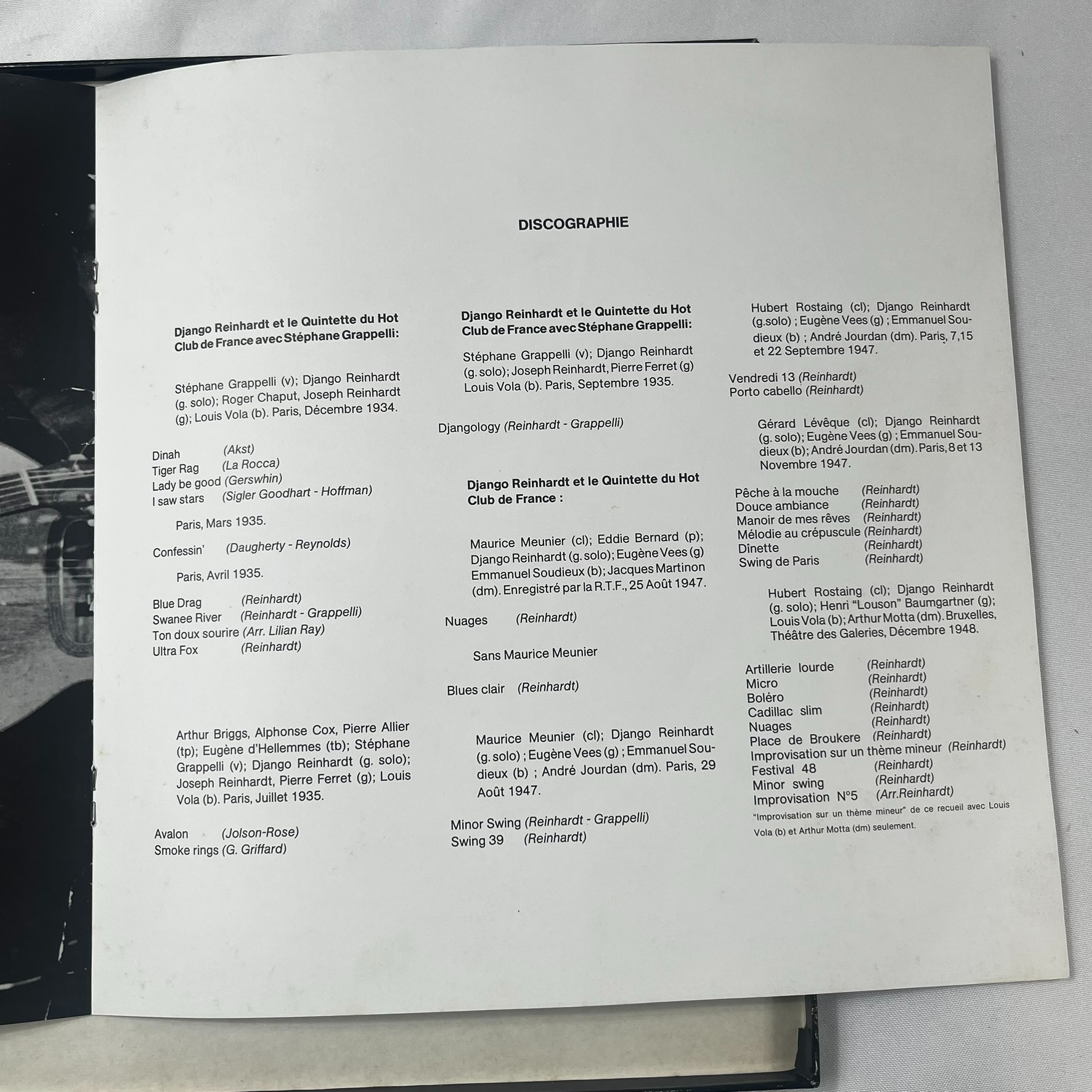 Voir photo 4 de Coffret collector l'inoubliable Django Reinhard etition vogue Coffret collector l'inoubliable Django Reinhard etition vogue Très bon état - Vue 4 -