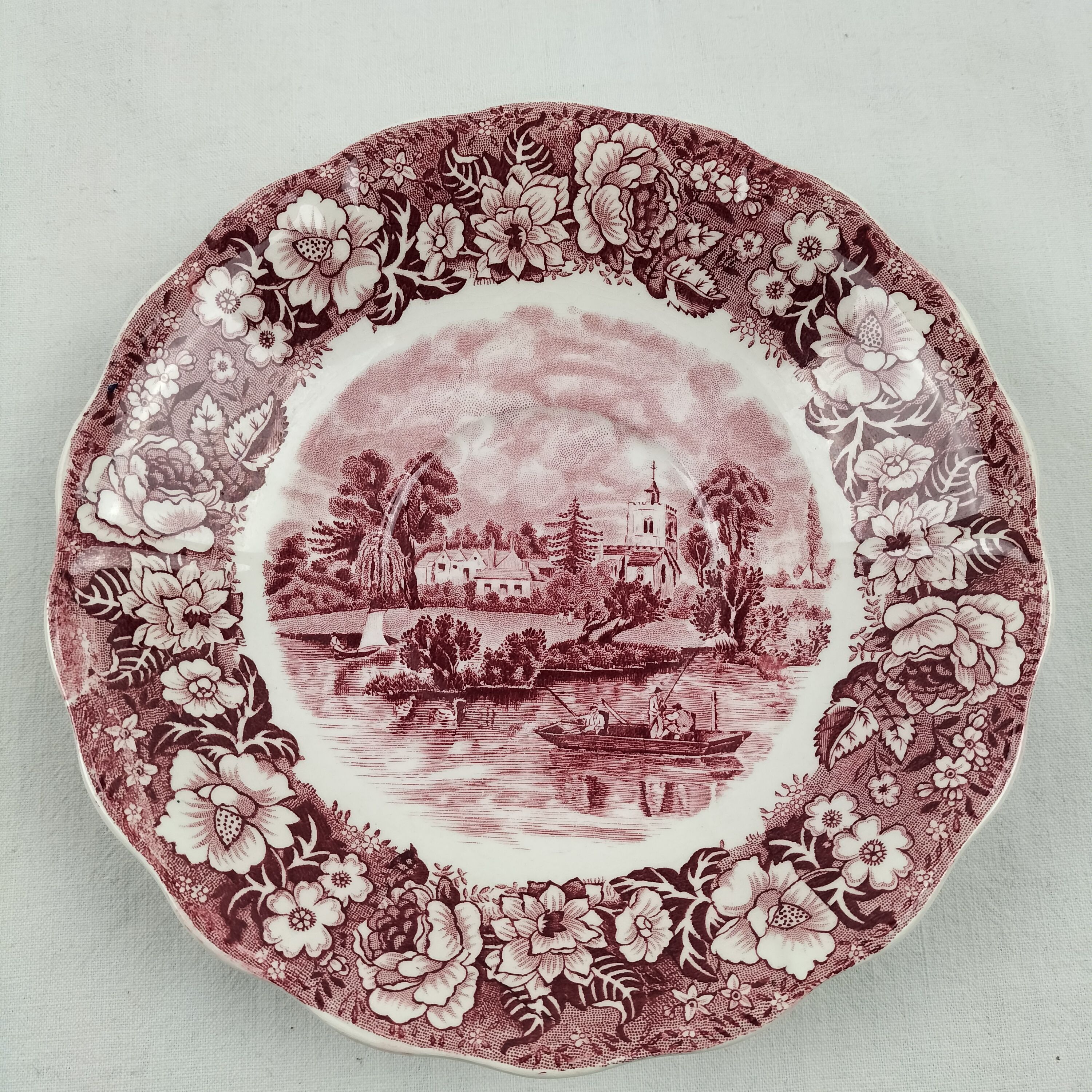 Voir photo 7 de Lot de vaisselle en porcelaine anglaise et une assiette style anglais Lot de vaisselle en porcelaine anglaise et une assiette style anglais État correct - Vue 7 -