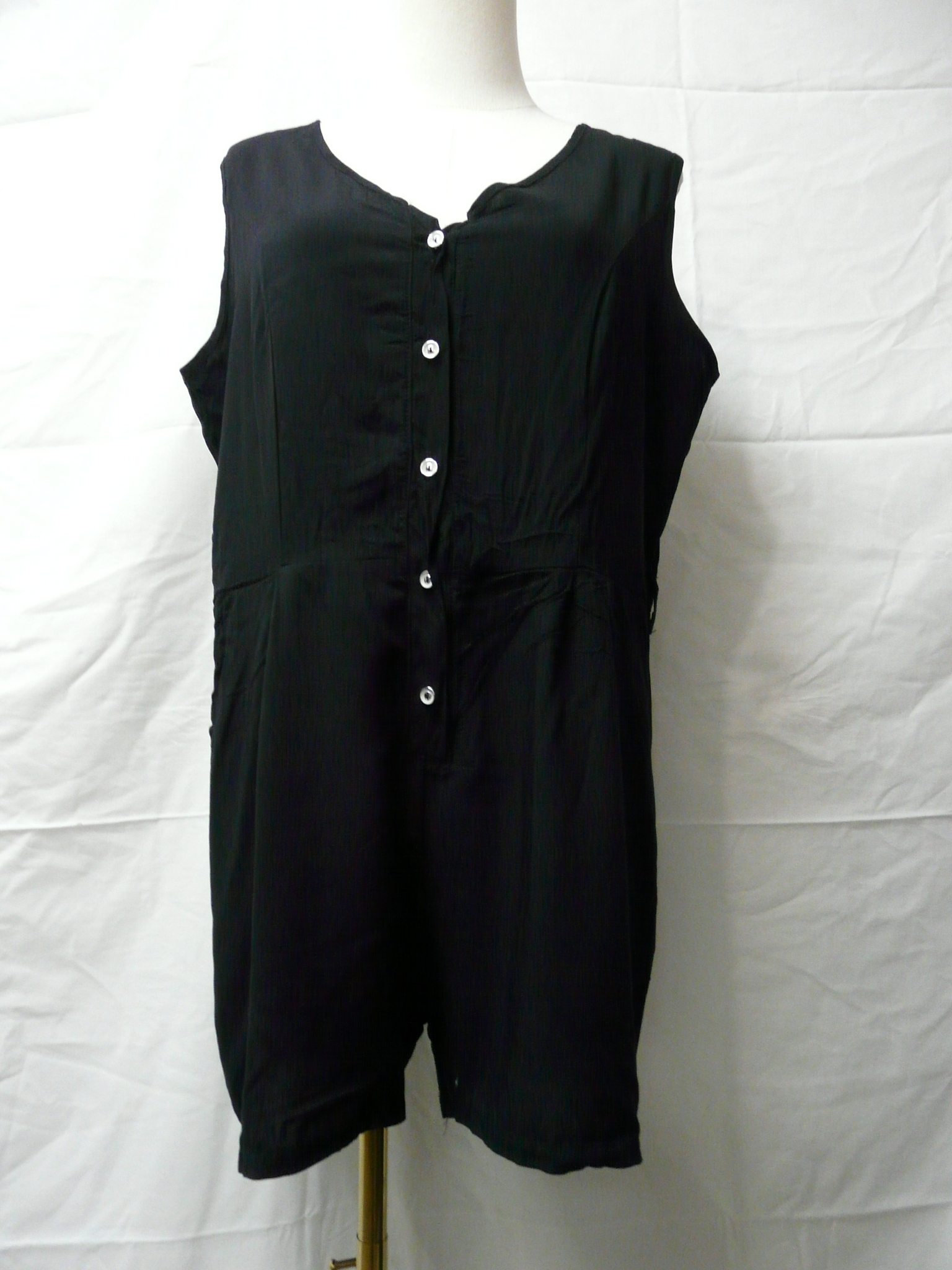 Voir photo 4 de RF105 - Combishort légère - Jade & Me - Taille XL RF105 - Combishort légère - Jade & Me - Taille XL Comme neuf - Vue 4 -