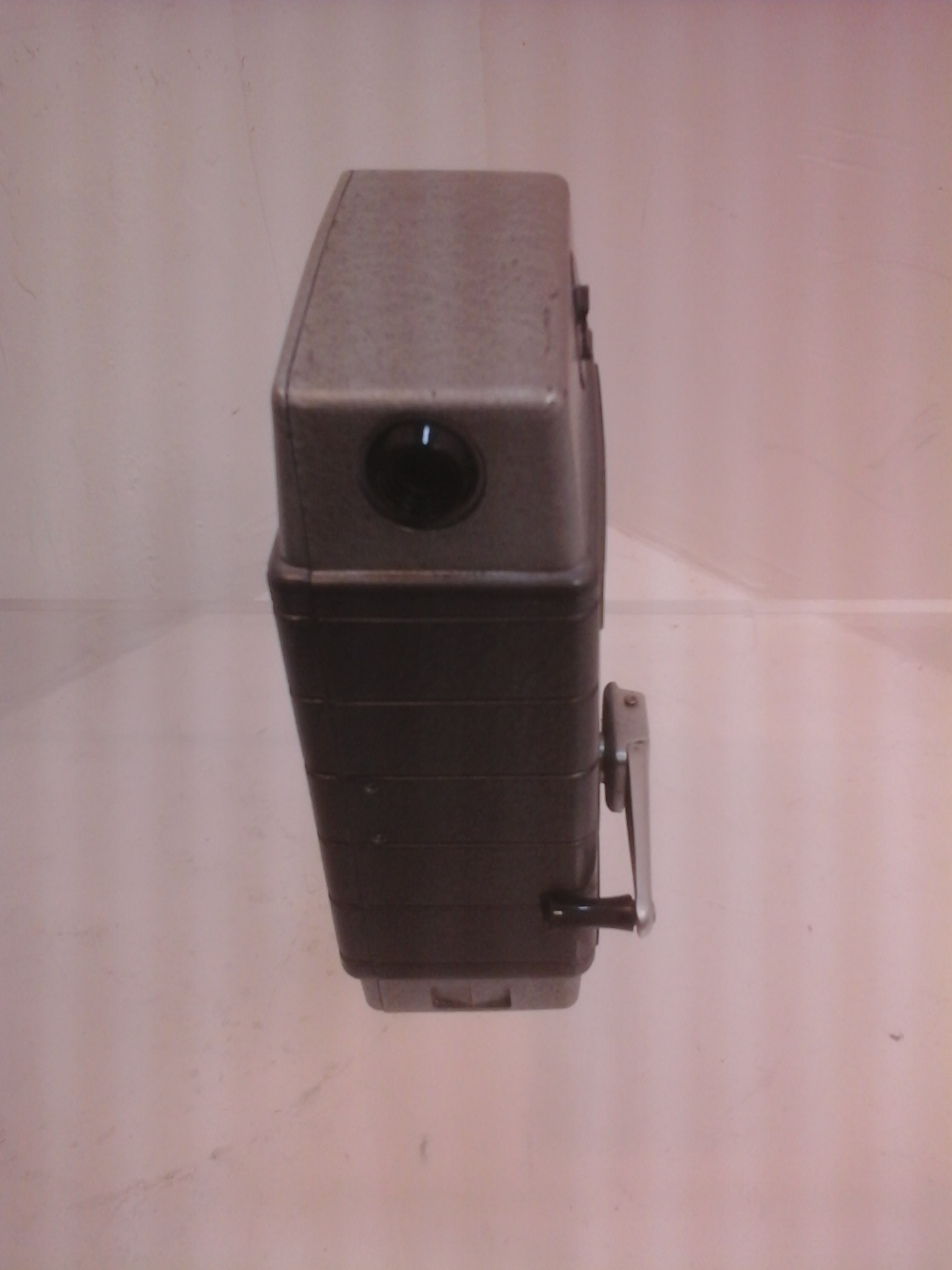 Voir photo 4 de Caméra vintage Bell & Howell 624 EE Autoset-Objet de collection Caméra vintage Bell & Howell 624 EE Autoset-Objet de collection Bon état - Vue 4 -