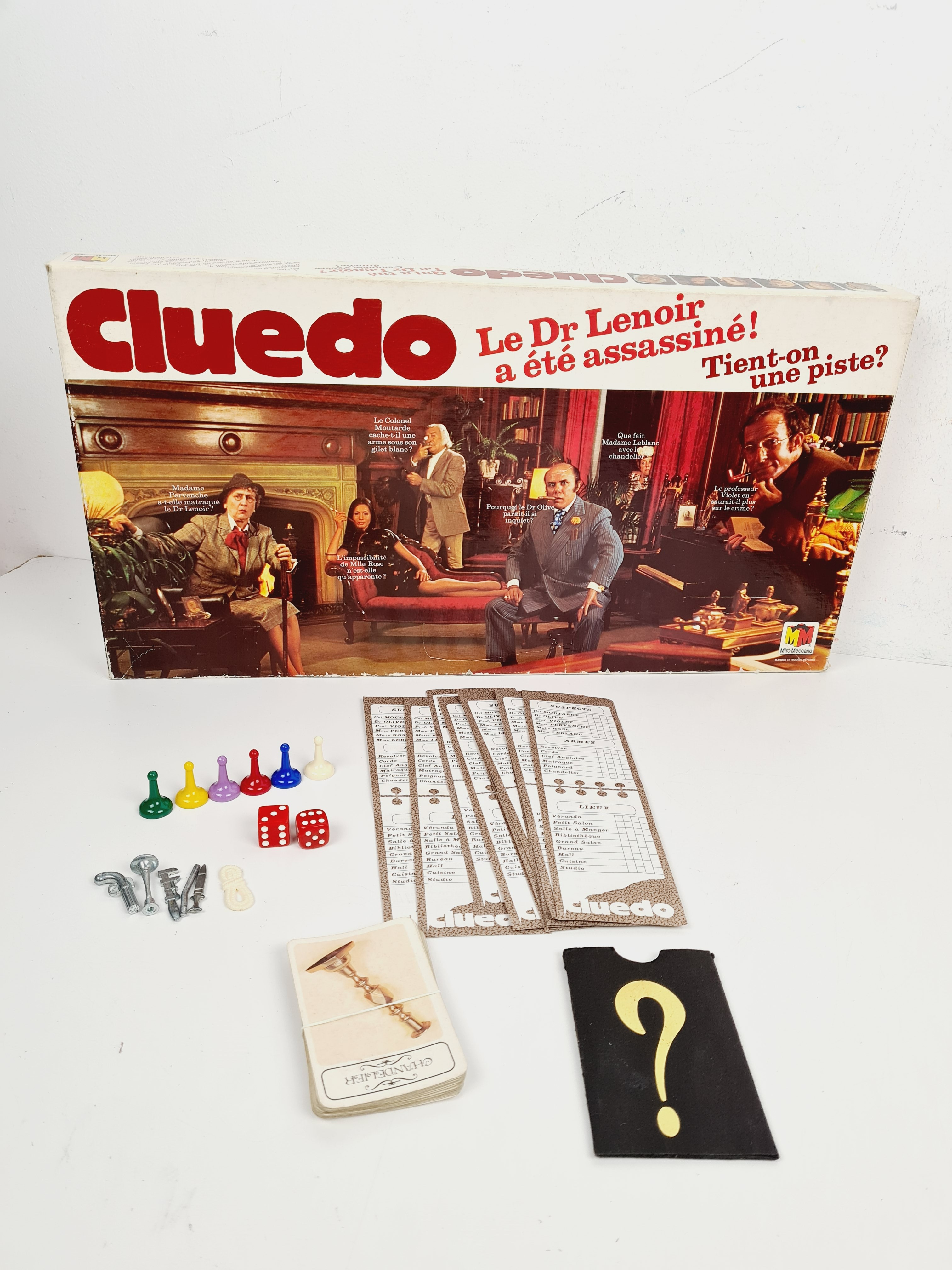 Voir photo 4 de Jeu d'enquête ancien - Cluedo - Miro - 8 ans + Jeu d'enquête ancien - Cluedo - Miro - 8 ans + - Vue 4 -