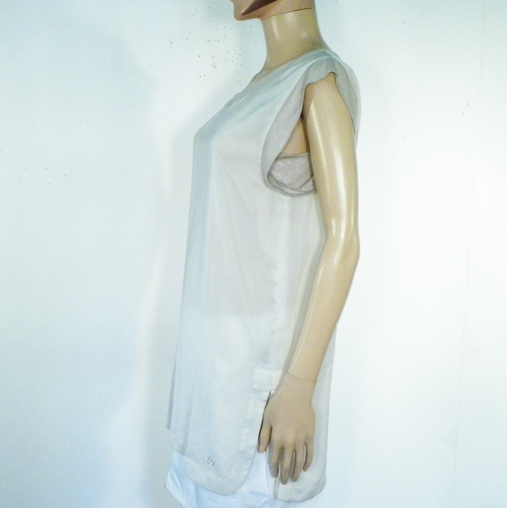 T-Shirt Femme Beige LIU JO Taille Estimée M/L.  - Vue 3 - 
