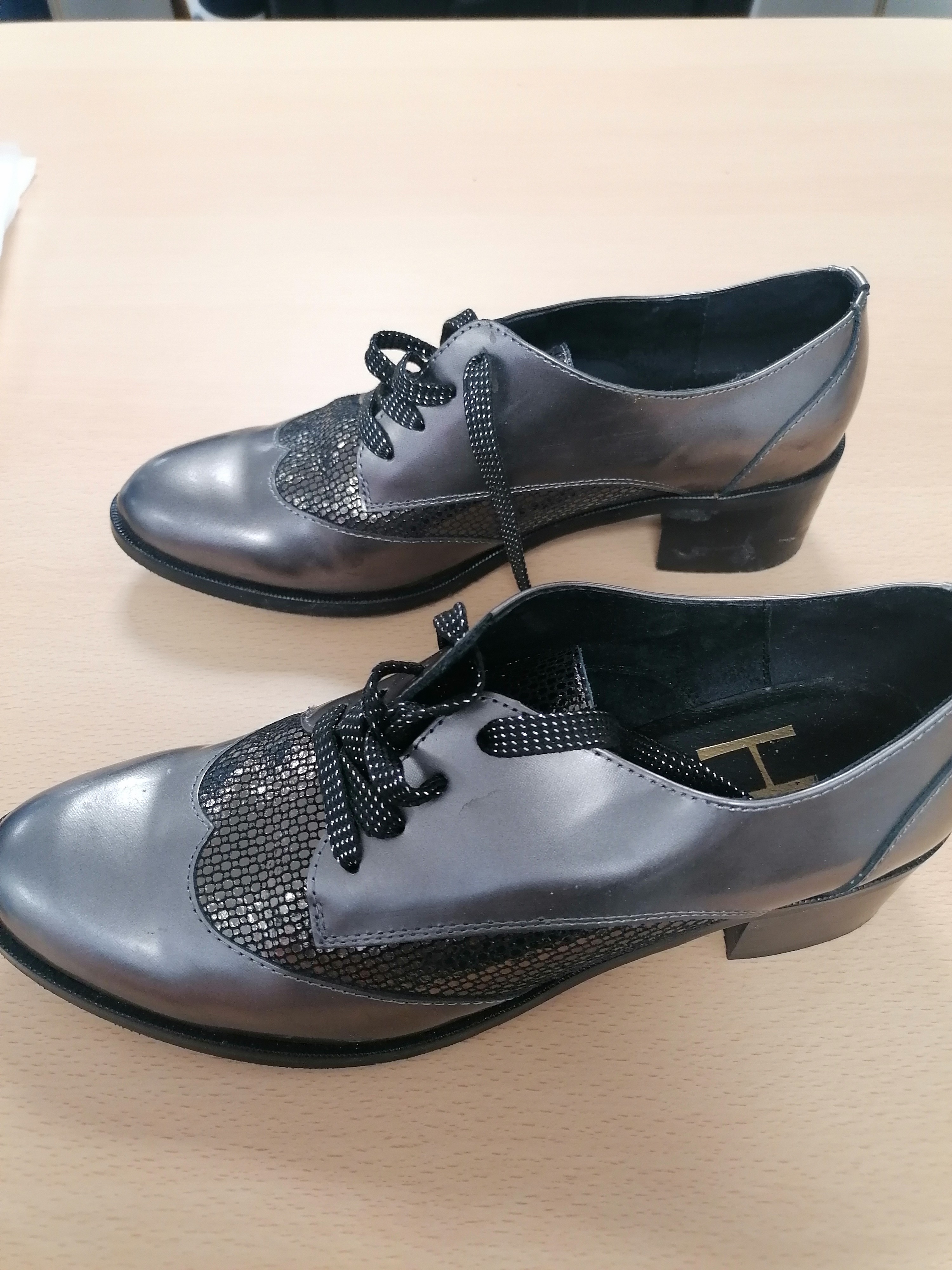 Chaussures à talons noires brillantes à strass chics HE Diffusion pointure 38 - Photo 3