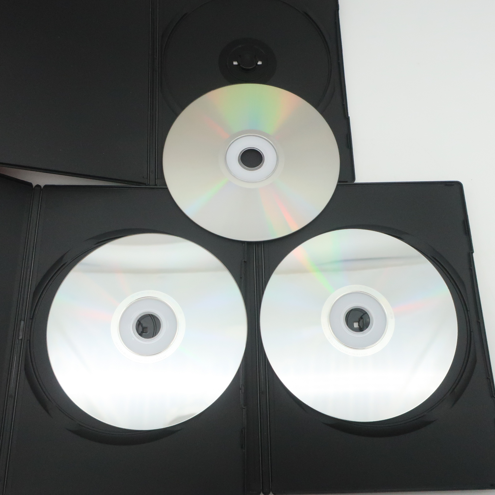 Coffret 3 DVD " Desideria et autres Légendes " L'Intégrale des 3 Series Cultes des Années 90 Zylo 2015 Très bon état - Vue 4 - 