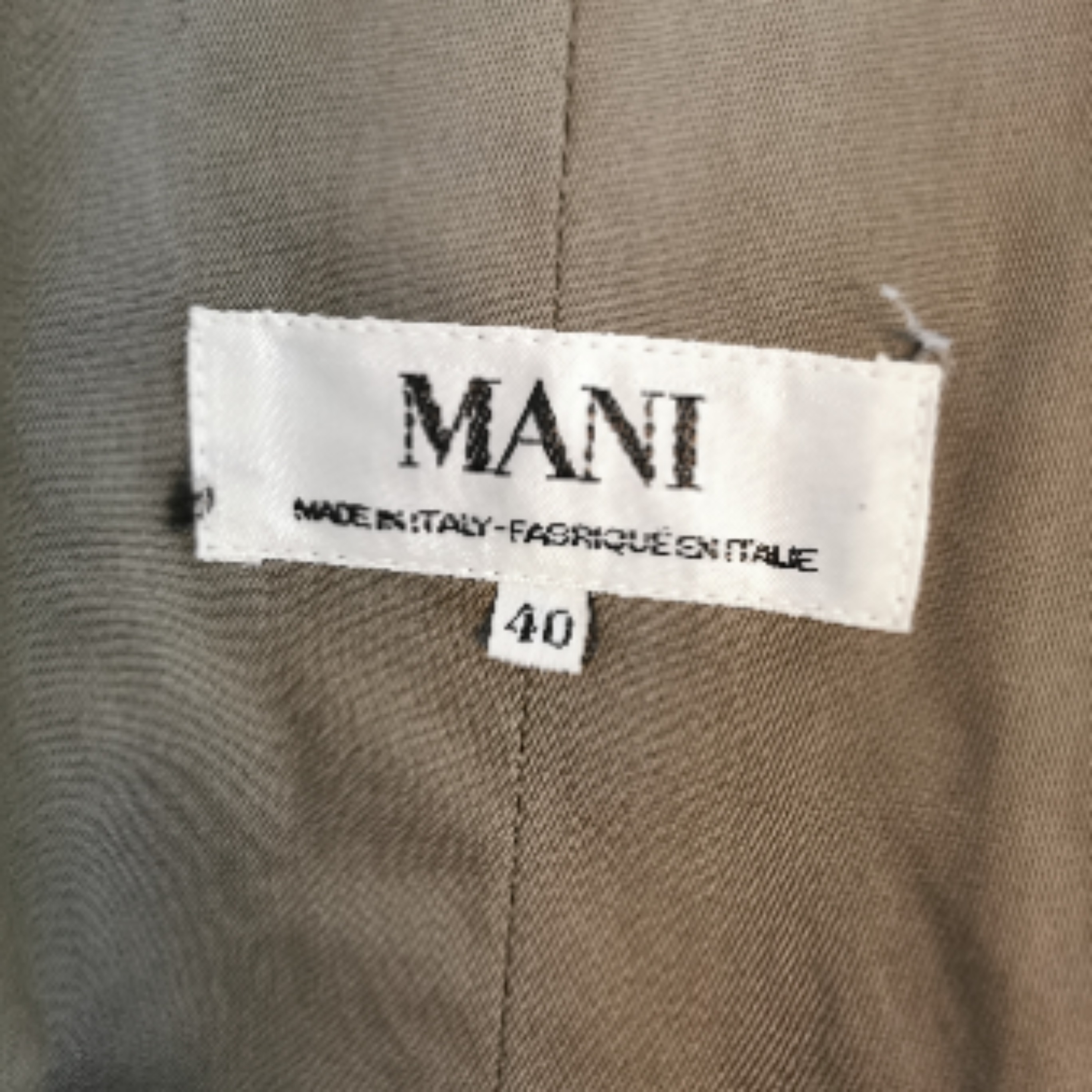 Voir photo 6 de Manteau en laine bleu marine bordé kaki Mani (Made in Italy) 38 Manteau en laine bleu marine bordé kaki Mani (Made in Italy) 38 - Vue 6 -