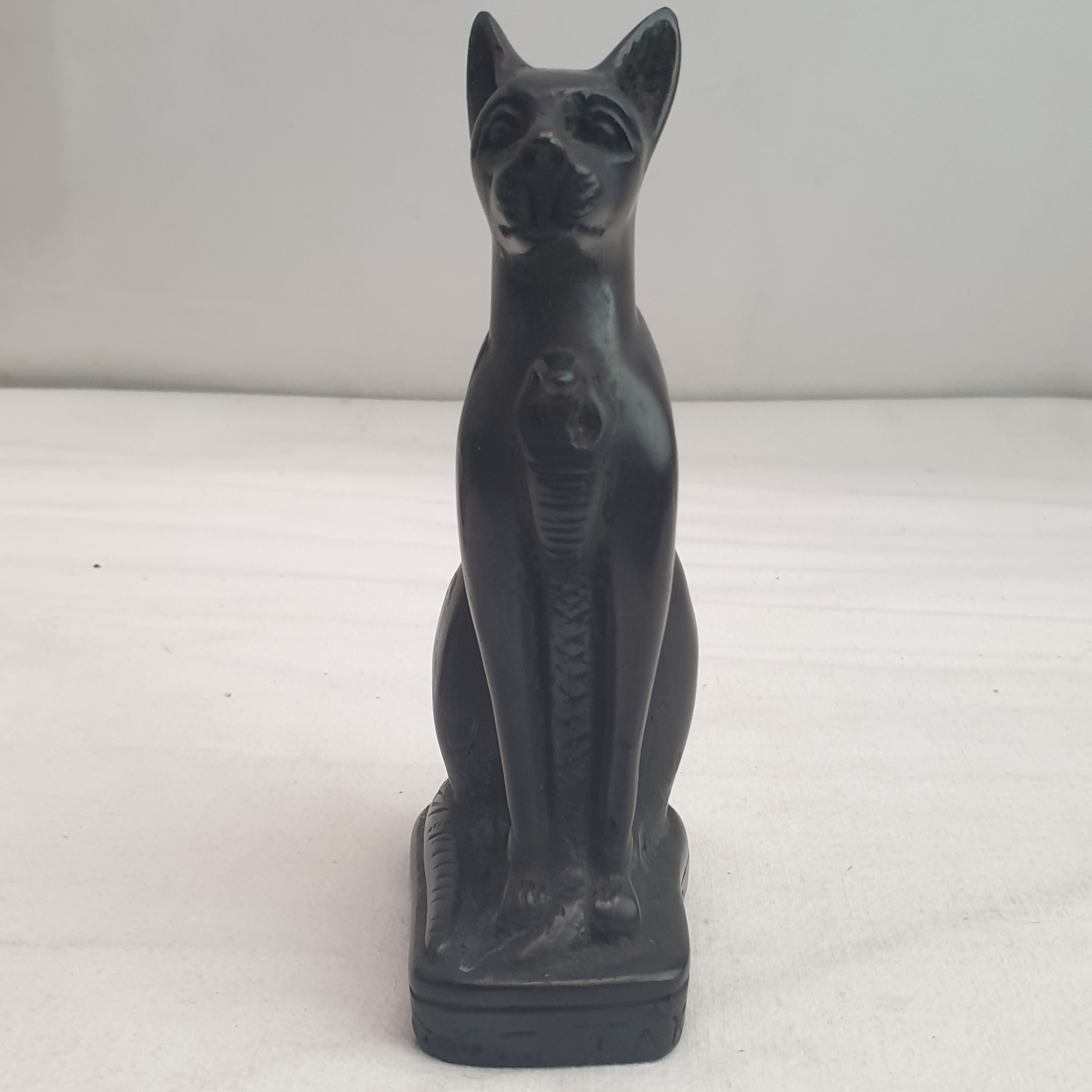 Statuette déesse égyptienne chat Bastet - Très bon état sur Label Emmaüs