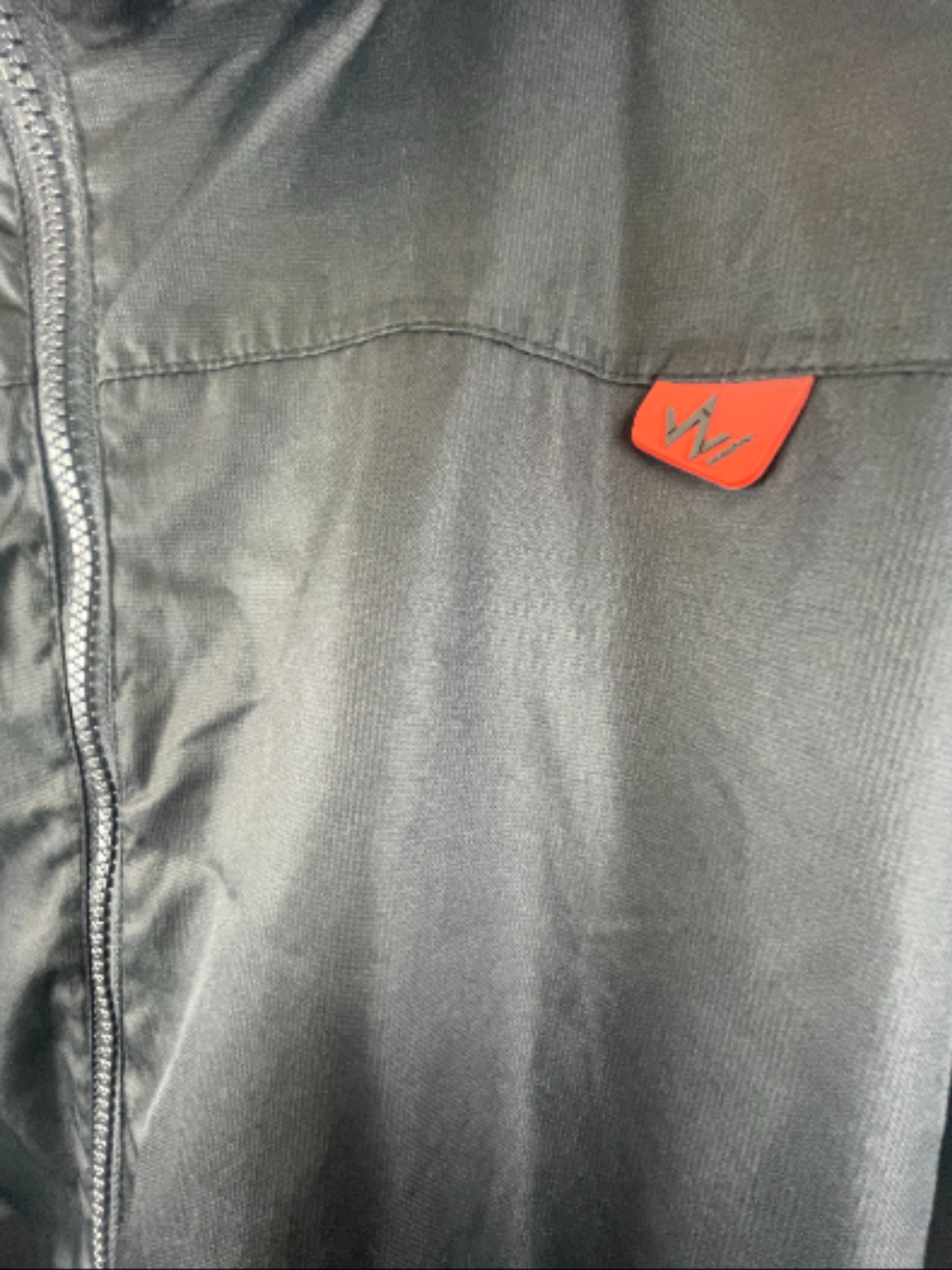 Voir photo 2 de Wanabee - Blouson imperméable noir - Taille 48 Wanabee - Blouson imperméable noir - Taille 48 Très bon état - Vue 2 -