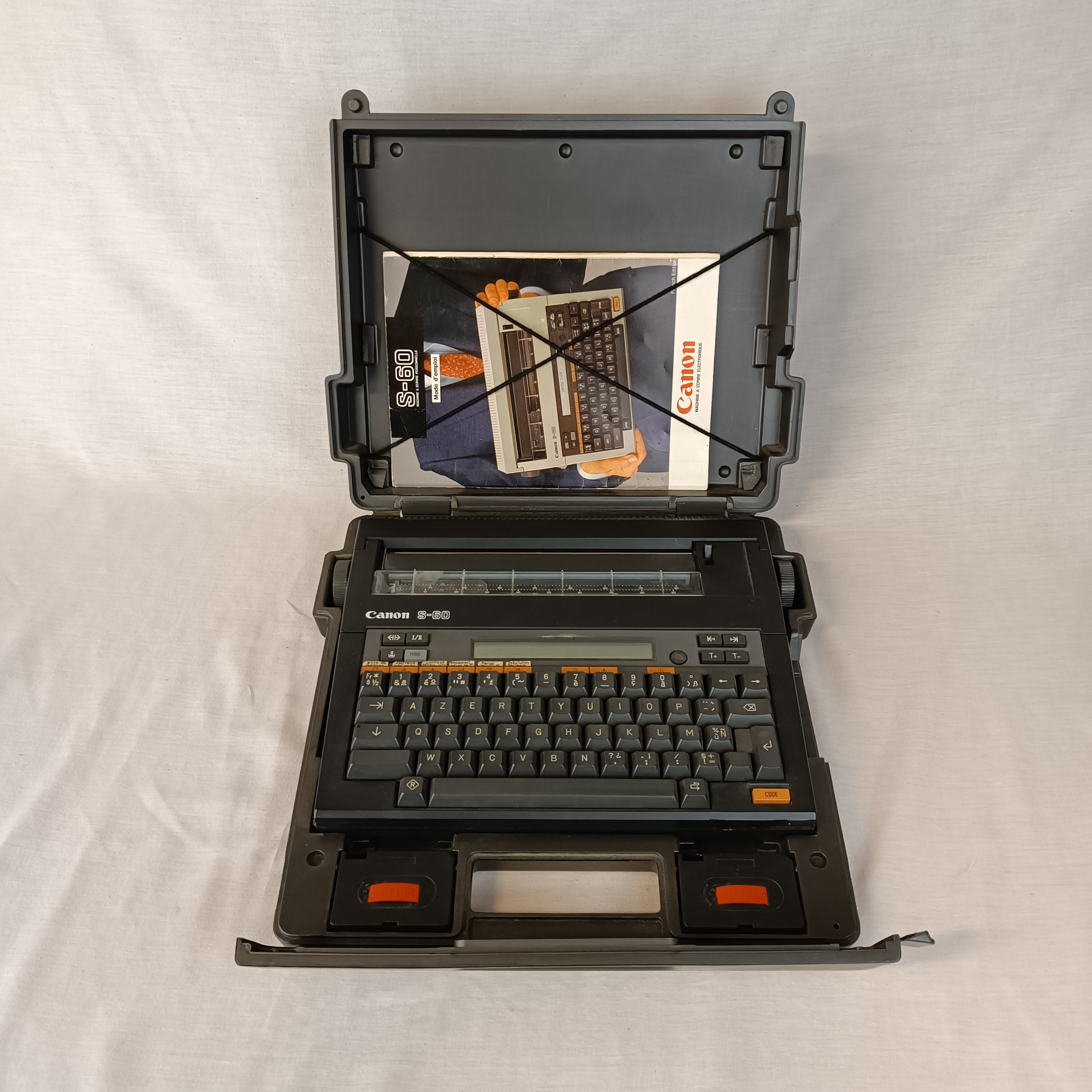 Machine à écrire électronique vintage , de marque CANON, modèle S-60, avec sa malette - État correct - Photo 5