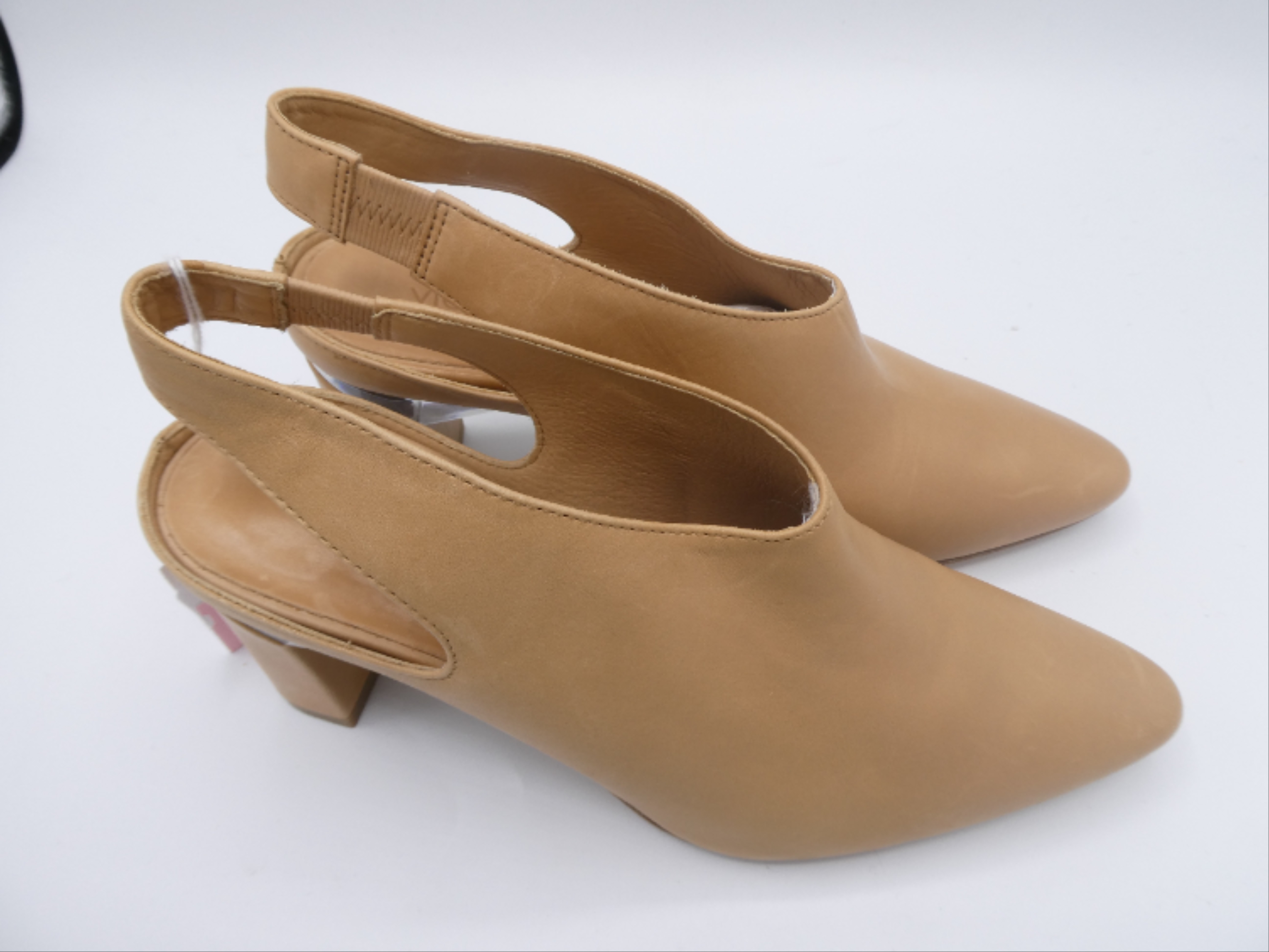 Vic Matié - Slingbacks fermés beige - 36/37 - Photo 1