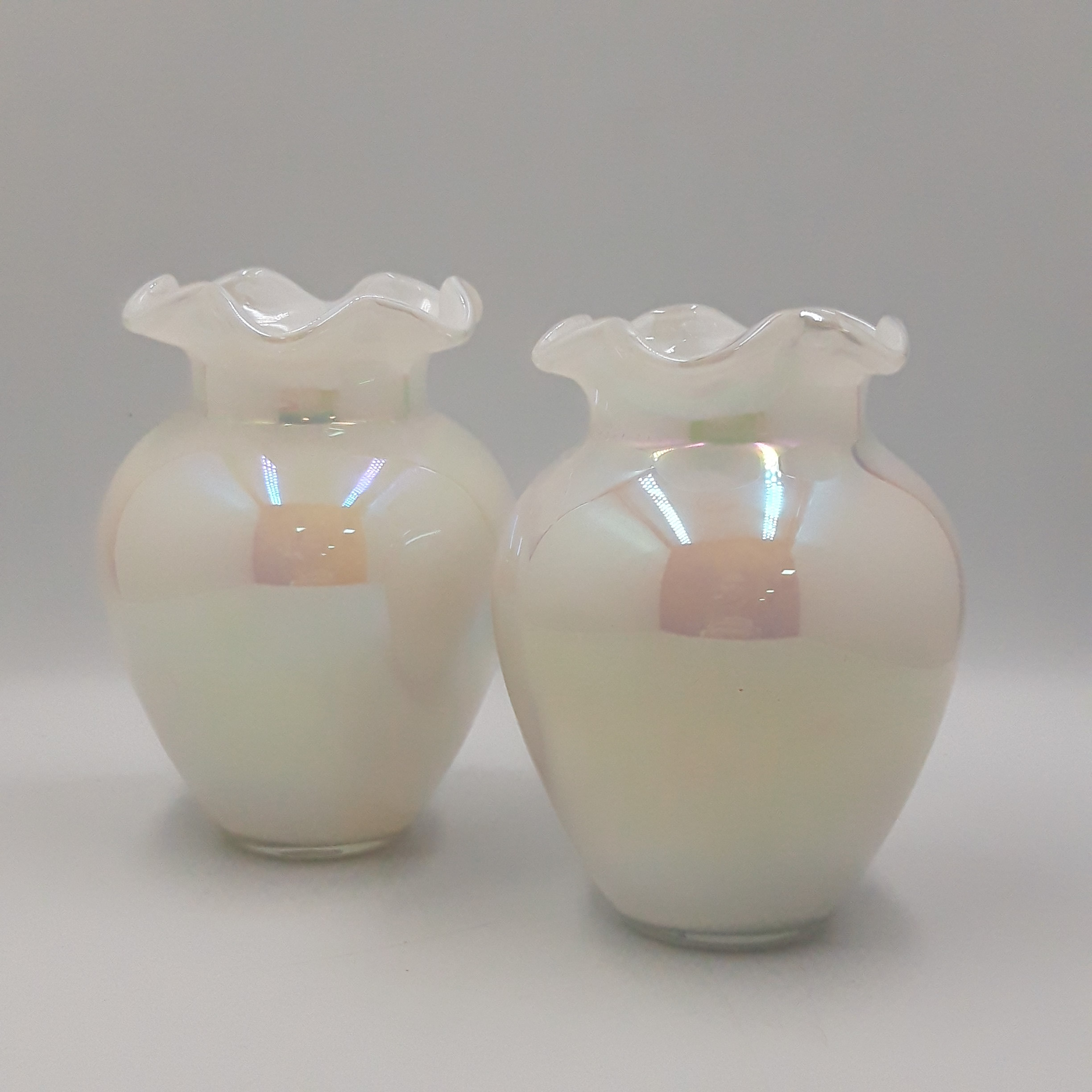 Paire de vases perlés en verre soufflé Très bon état -  reconditionné disponible sur Label Emmaüs