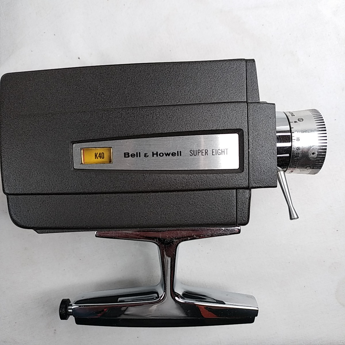 Voir photo 5 de Camera Bell and Howell Super Eight Camera Bell and Howell Super Eight Bon état - Vue 5 -