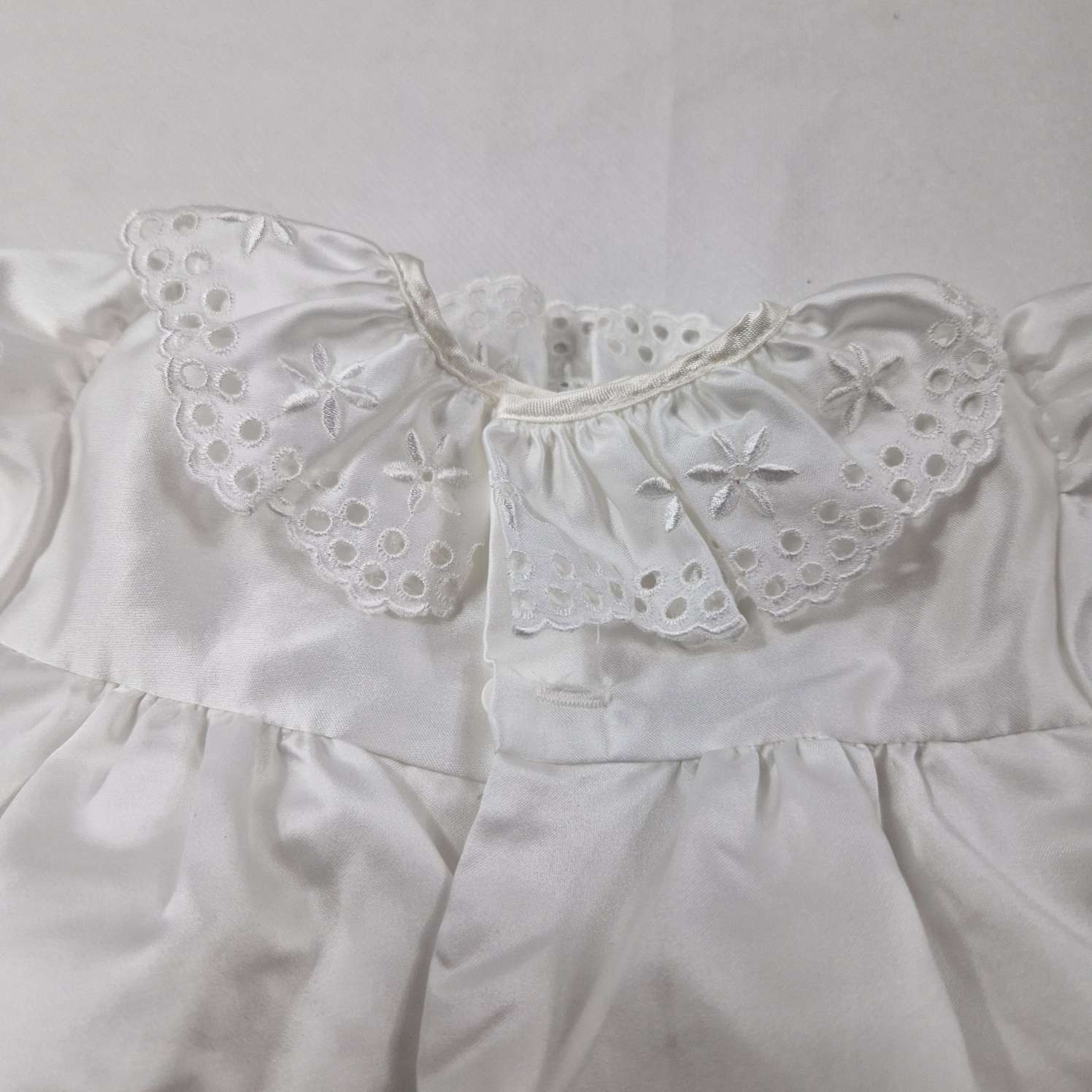 Petite Robe de baptéme blanche Bon état - Vue 4 - 