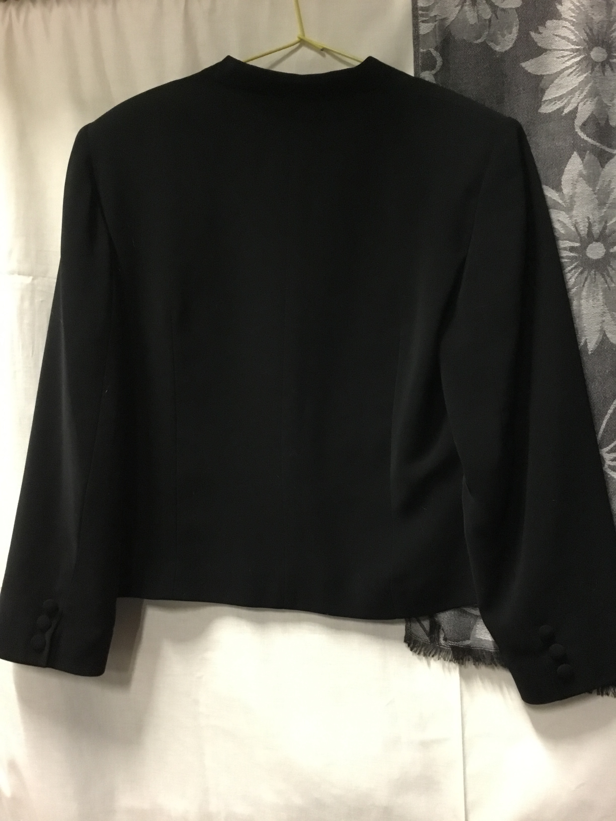 Veste de soirée noire « un jour ailleurs » taille 40 estimée - Photo 4