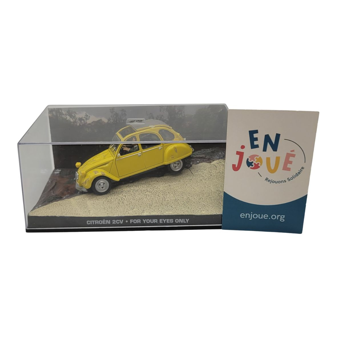Voir photo 3 de Voiture Miniature de Collection Citroën 2CV - James Bond 007 - A partir de 14 ans. Voiture Miniature de Collection Citroën 2CV - James Bond 007 - A partir de 14 ans. - Vue 3 -