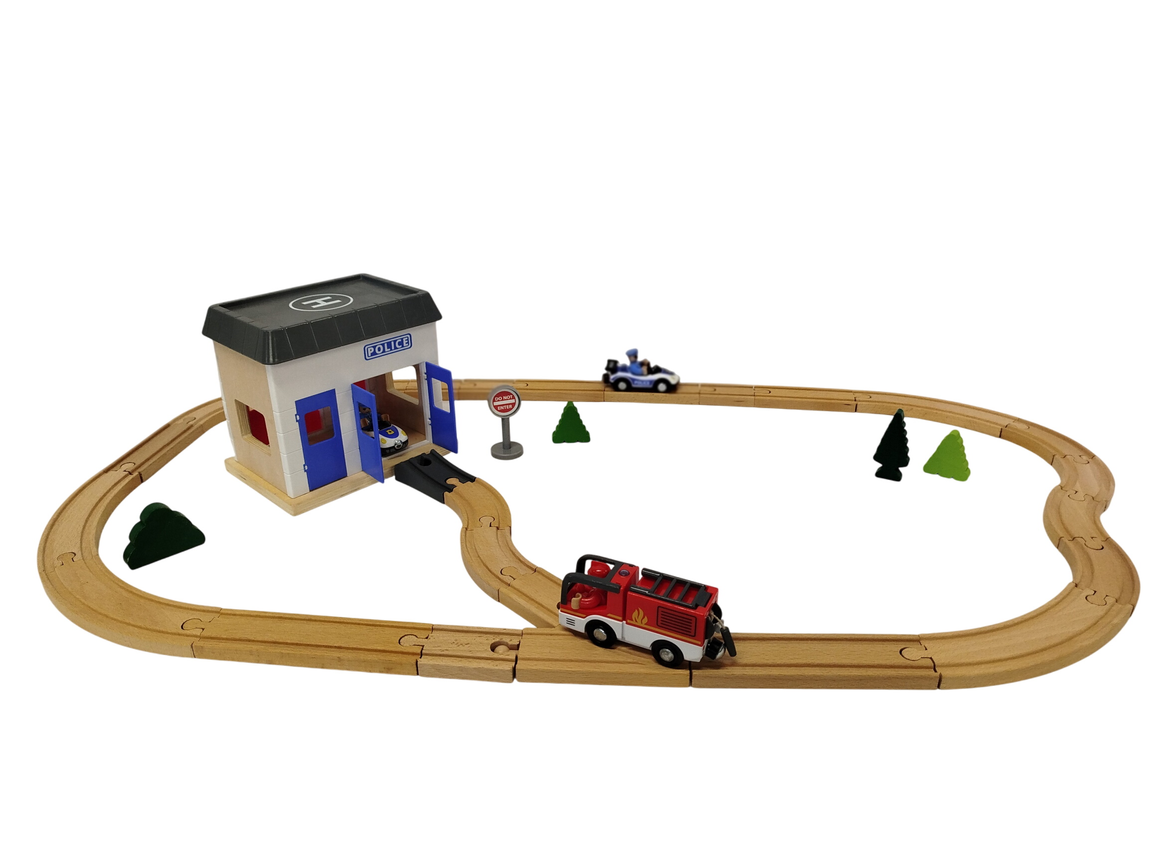 Ensemble de train en bois police/pompier Très bon état -  reconditionné disponible sur Label Emmaüs