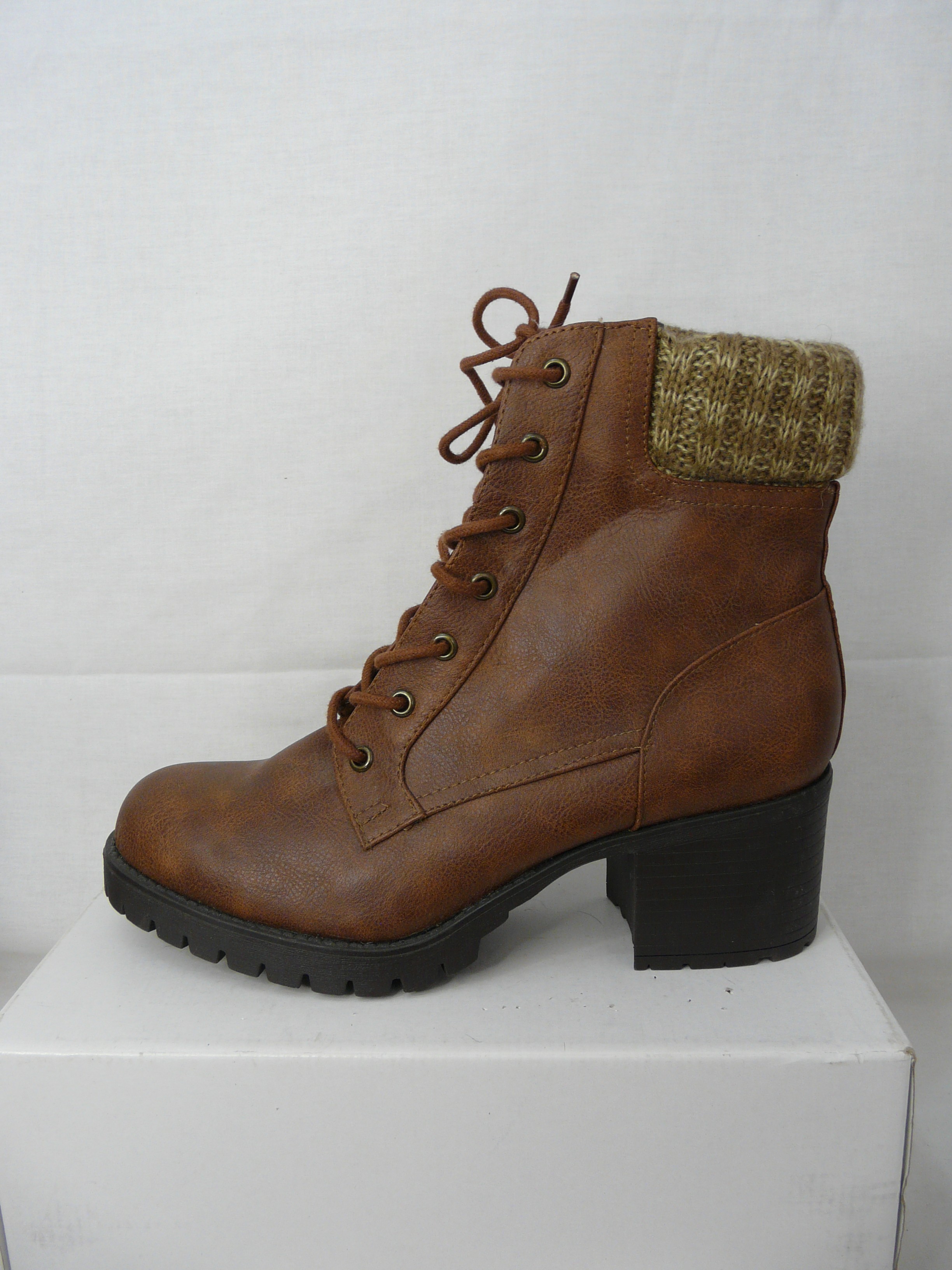 C68 - Bottines montantes effet cuir - Primark - Pointure 41 - Photo 5