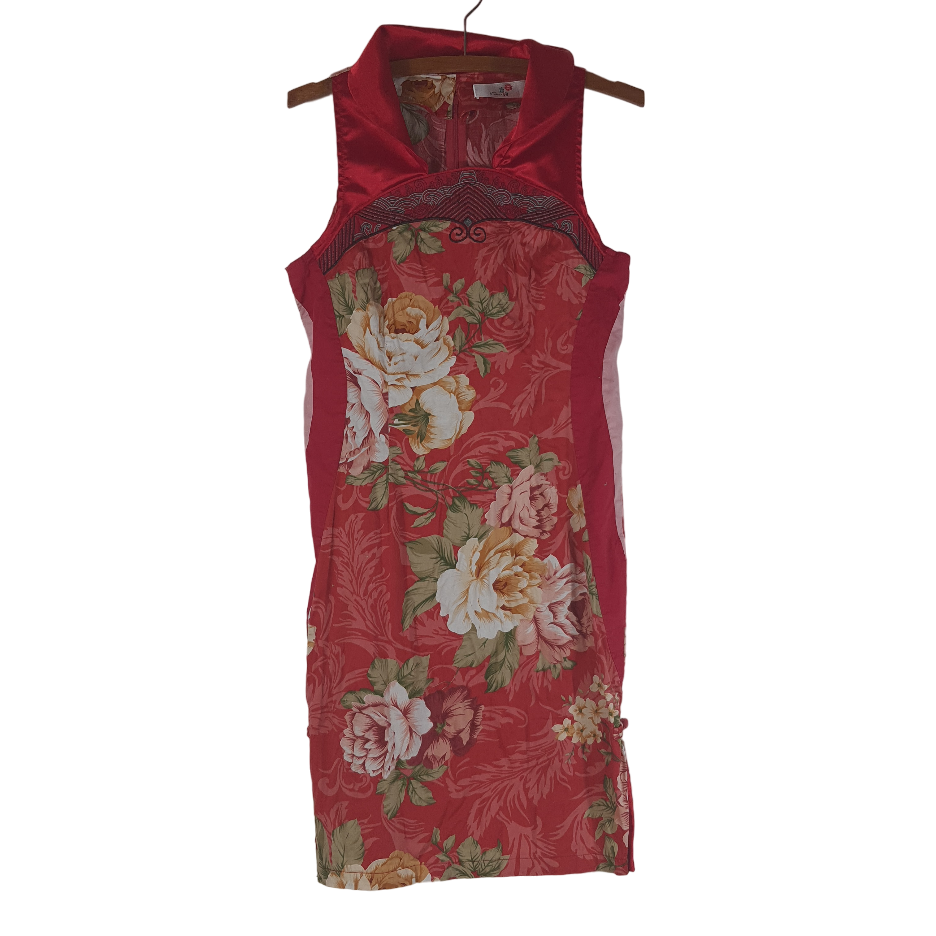 Acheter Robe rouge sans manche - Tang Dynasty - 34/36 estimé État correct - 20,00 € Robe rouge sans manche - Tang Dynasty - 34/36 estimé État correct - reconditionné disponible sur Label Emmaüs