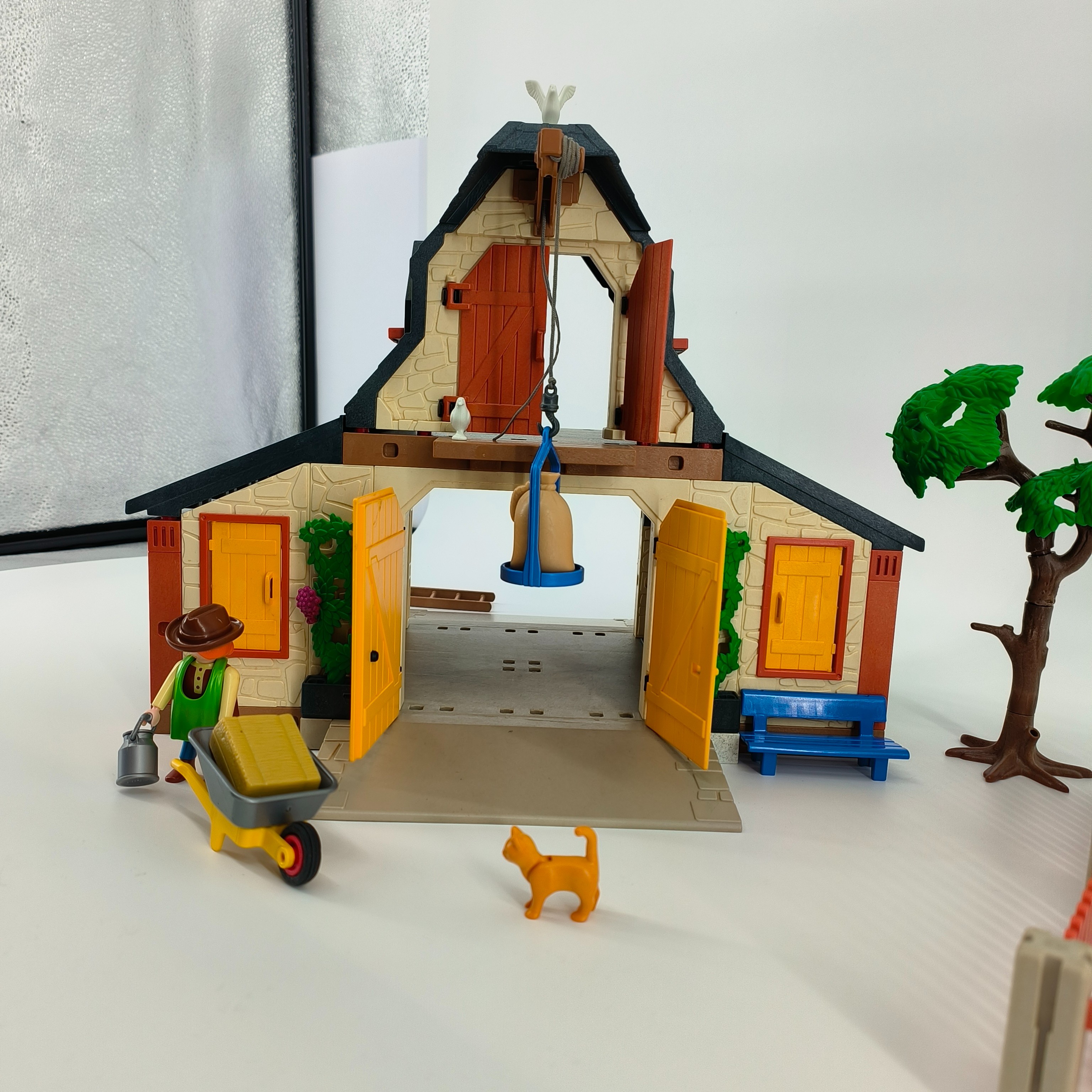 Voir photo 2 de Playmobil-la ferme Playmobil-la ferme Très bon état - Vue 2 -