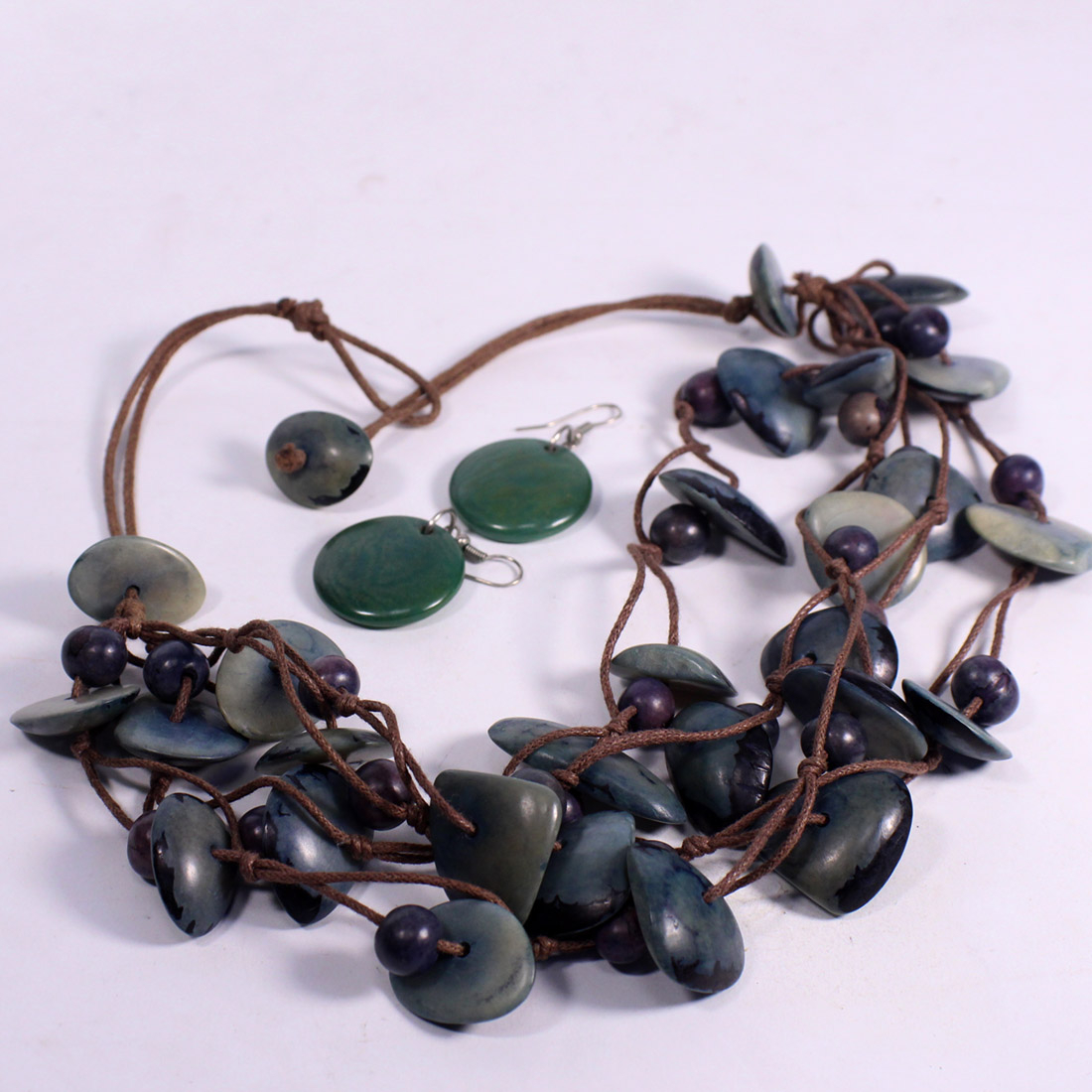 Collier corozo bleu Bon état - Vue 3 - 