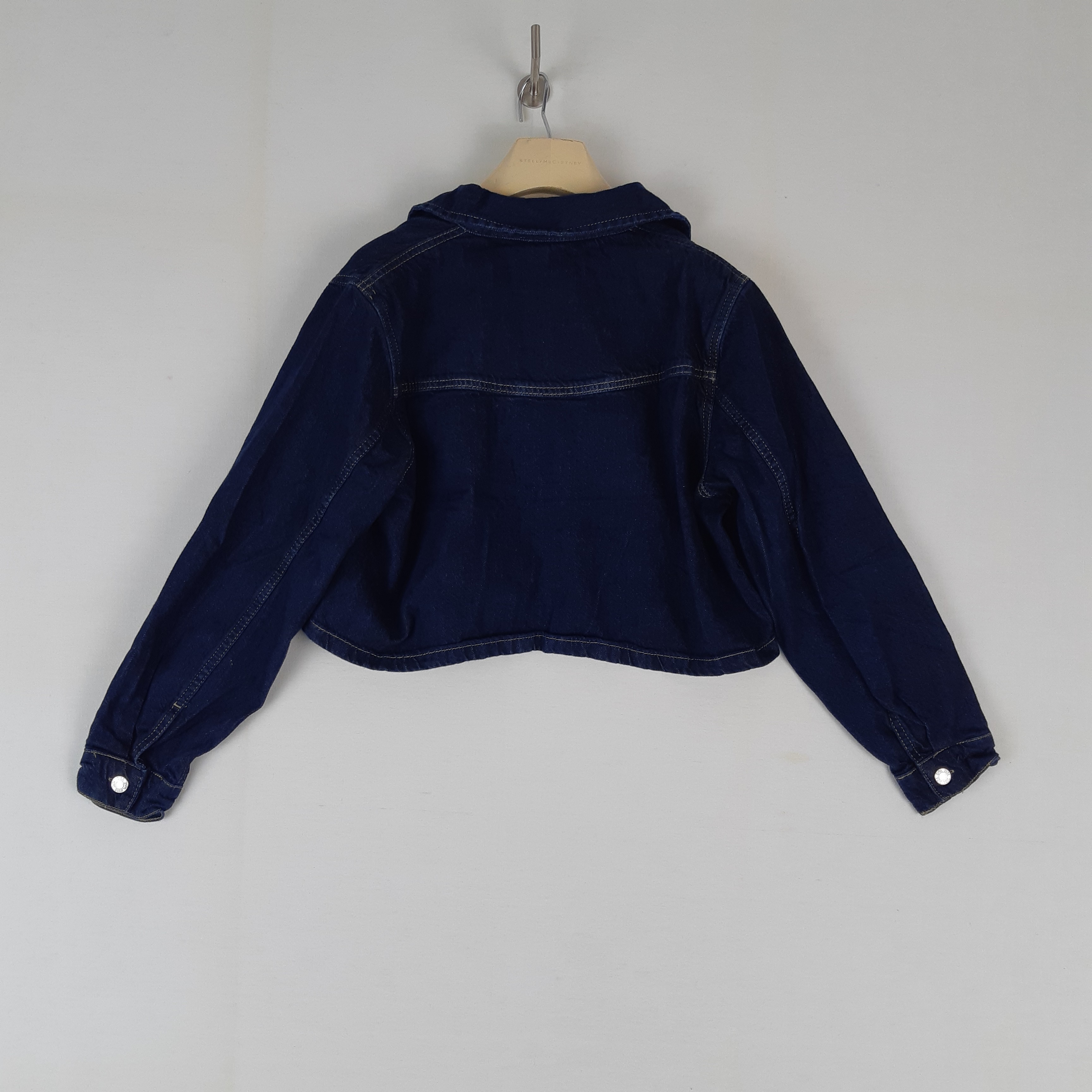 Zara - Veste denim courte bleue - Taille L mesures Carrure= 40 Poitrine= 52 Longueur= 44 Très bon état - Vue 4 - 