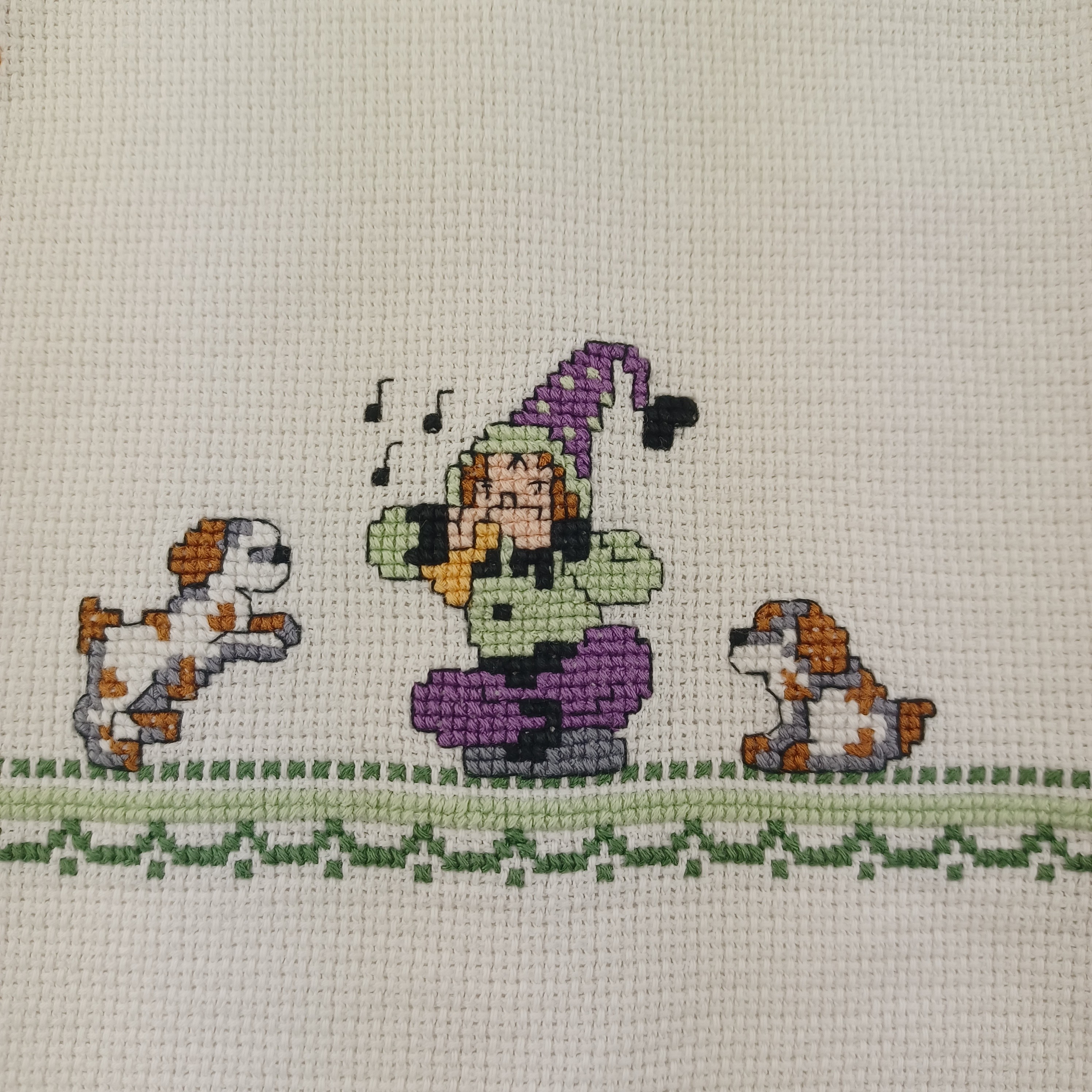 Serviette brodée main en Point de croix & ajouré de 55 x 43 cm Très bon état - Vue 2 - 