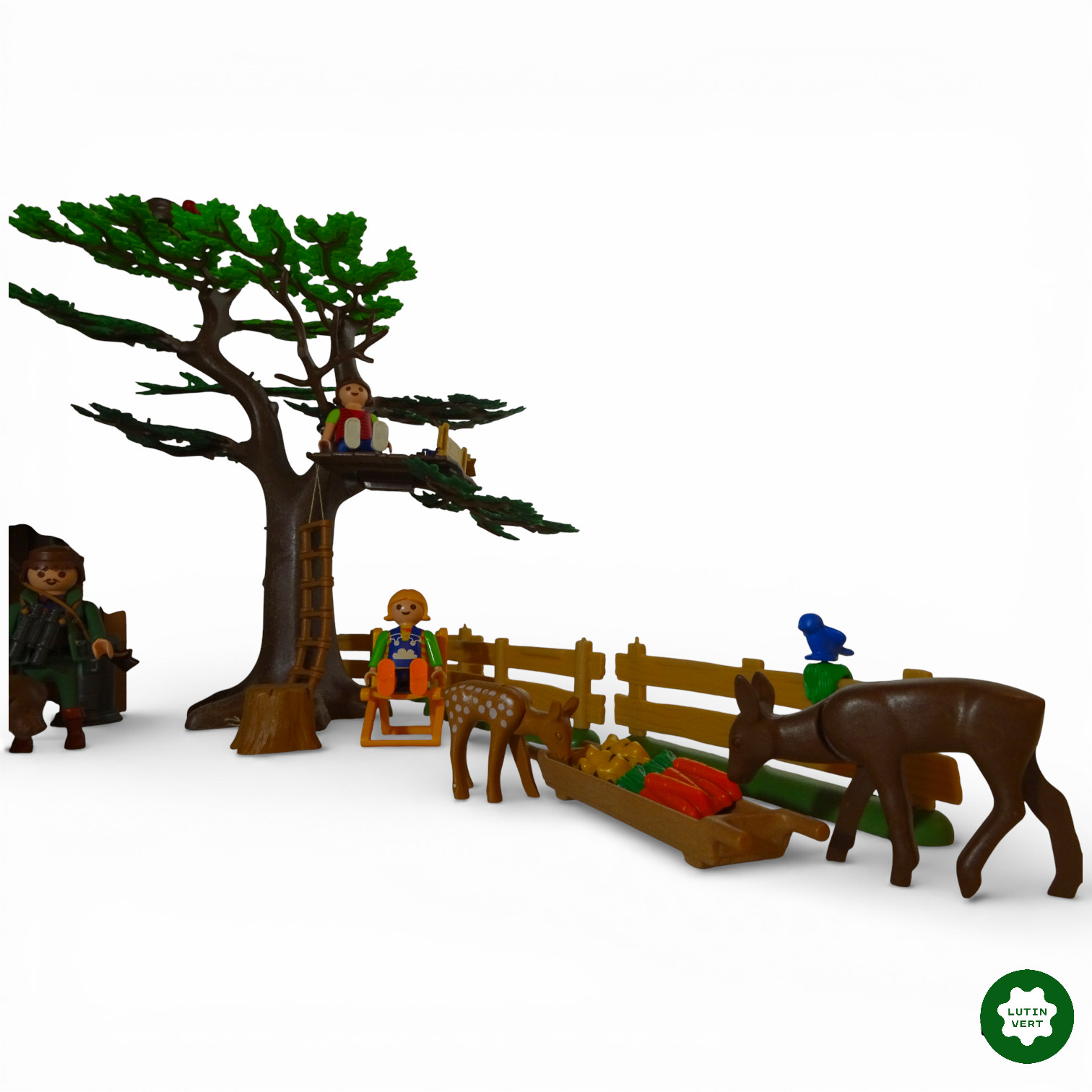 Voir photo 5 de Playmobil 4207 « Maison forestière » d'occasion PLAYMOBIL - Dès 4 ans | Ref 12987 Playmobil 4207 « Maison forestière » d'occasion PLAYMOBIL - Dès 4 ans | Ref 12987 Très bon état - Vue 5 -