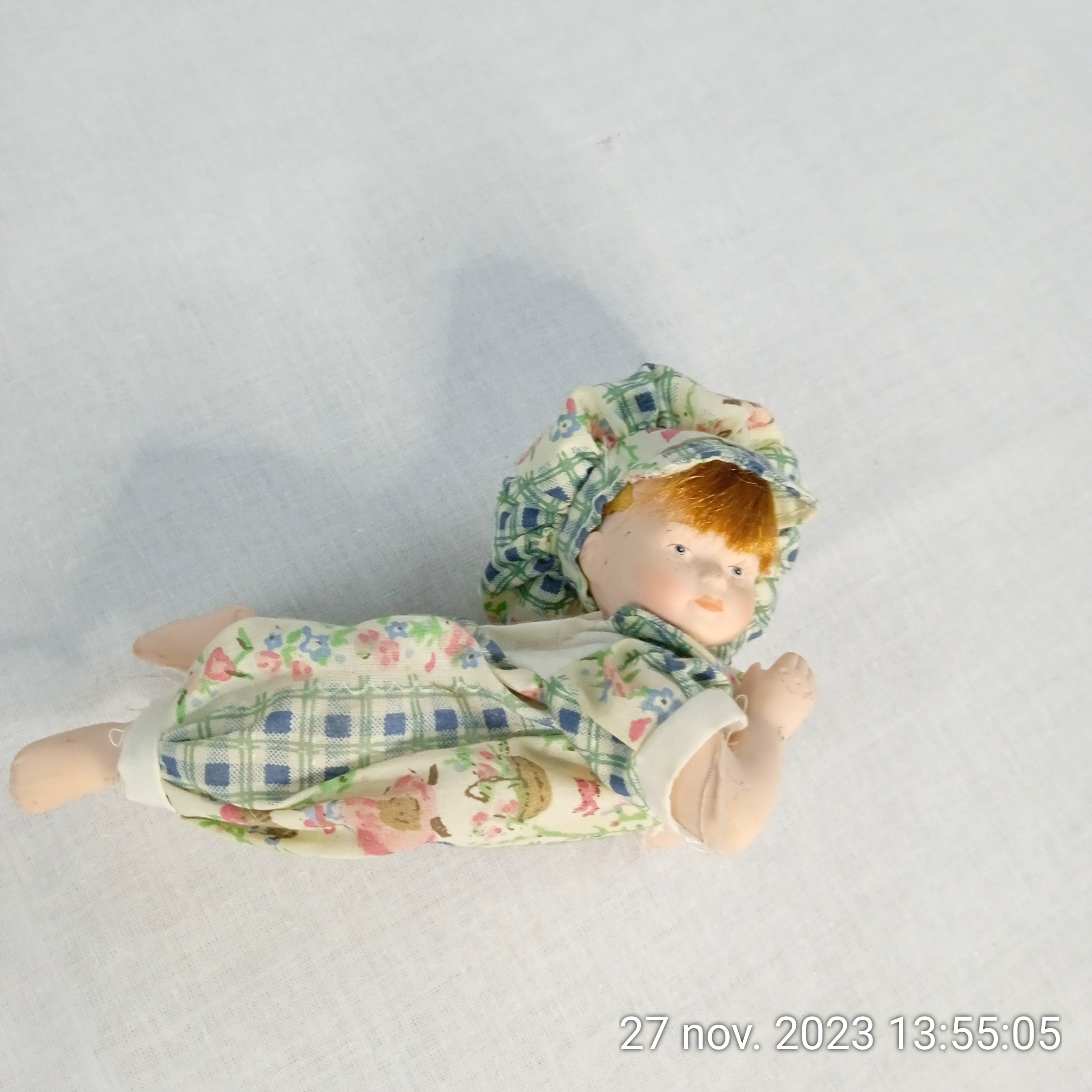 Poupée en porcelaine Muneca  - Photo 1