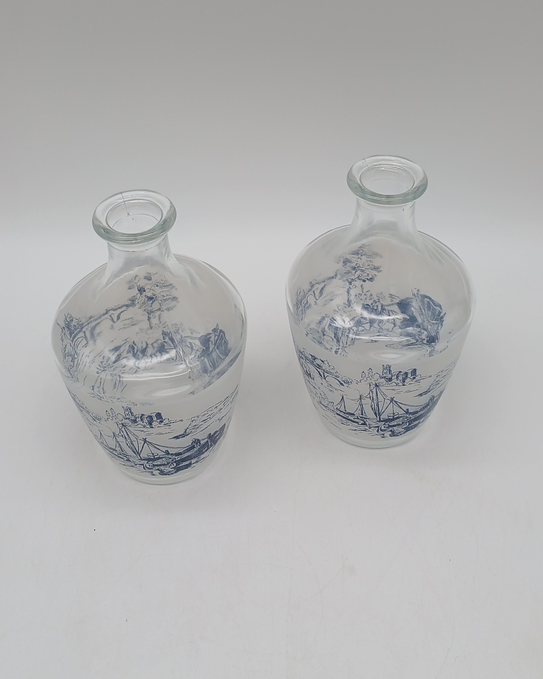 Ensemble de 2 vases soliflore en verre - Années 60 - style romantique - France  - Vue 5 - 
