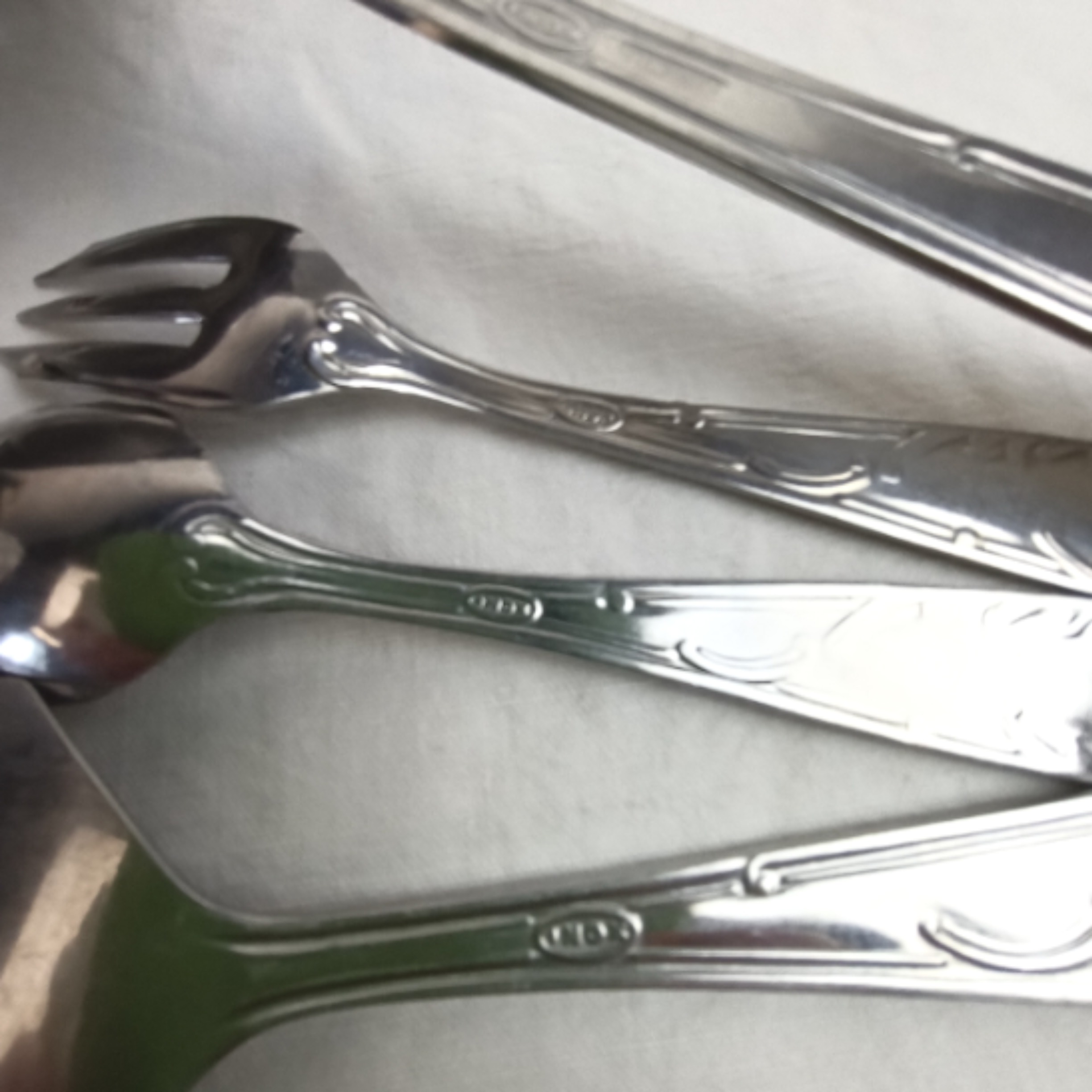 Coffret à ménagère double tiroirs fleuri Vintage + ménagère 62 pièces (inox) - Bon état - Photo 14