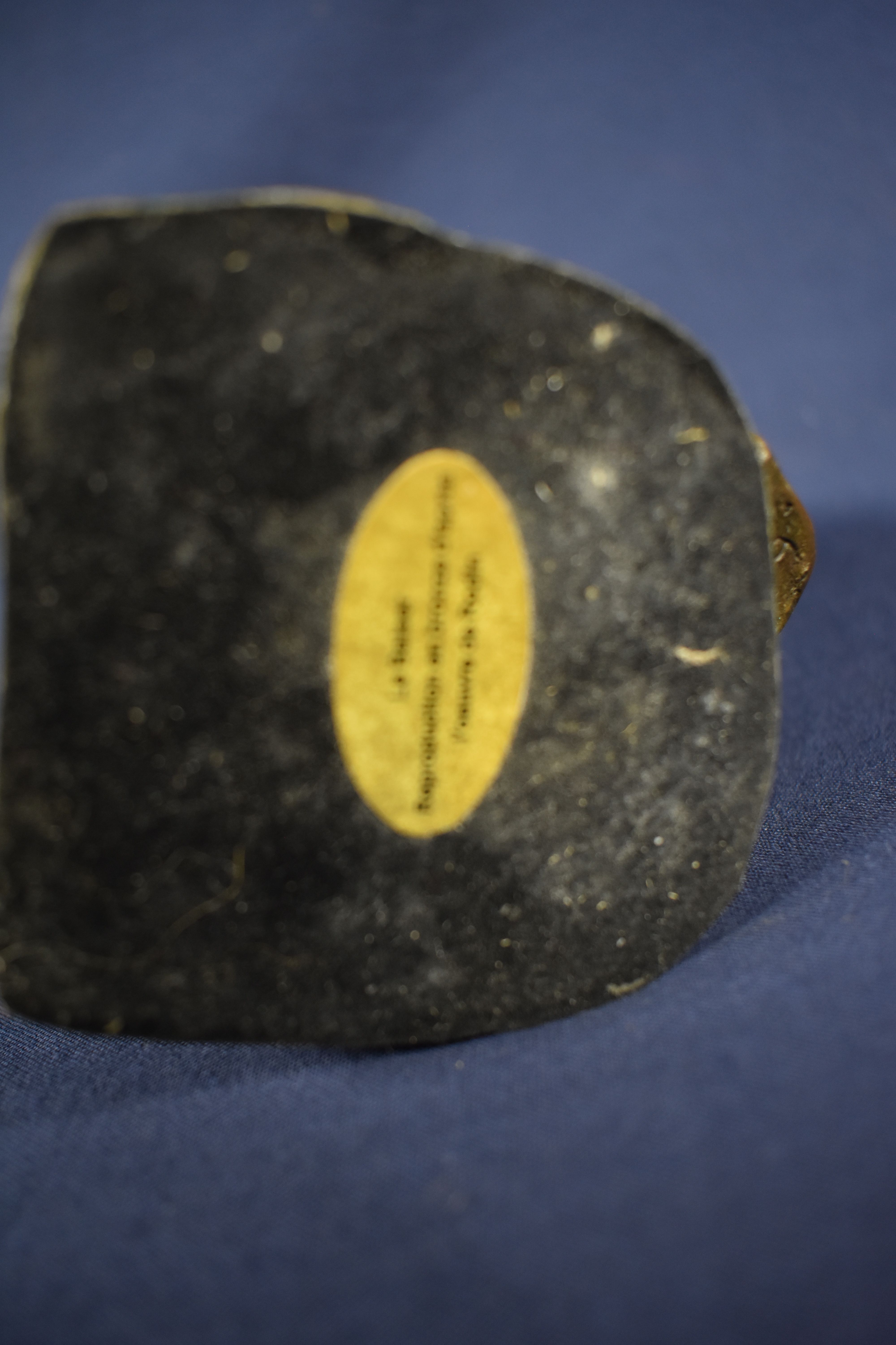 Sculpture en bronze "le baiser " de Rodin Très bon état - Vue 5 - 