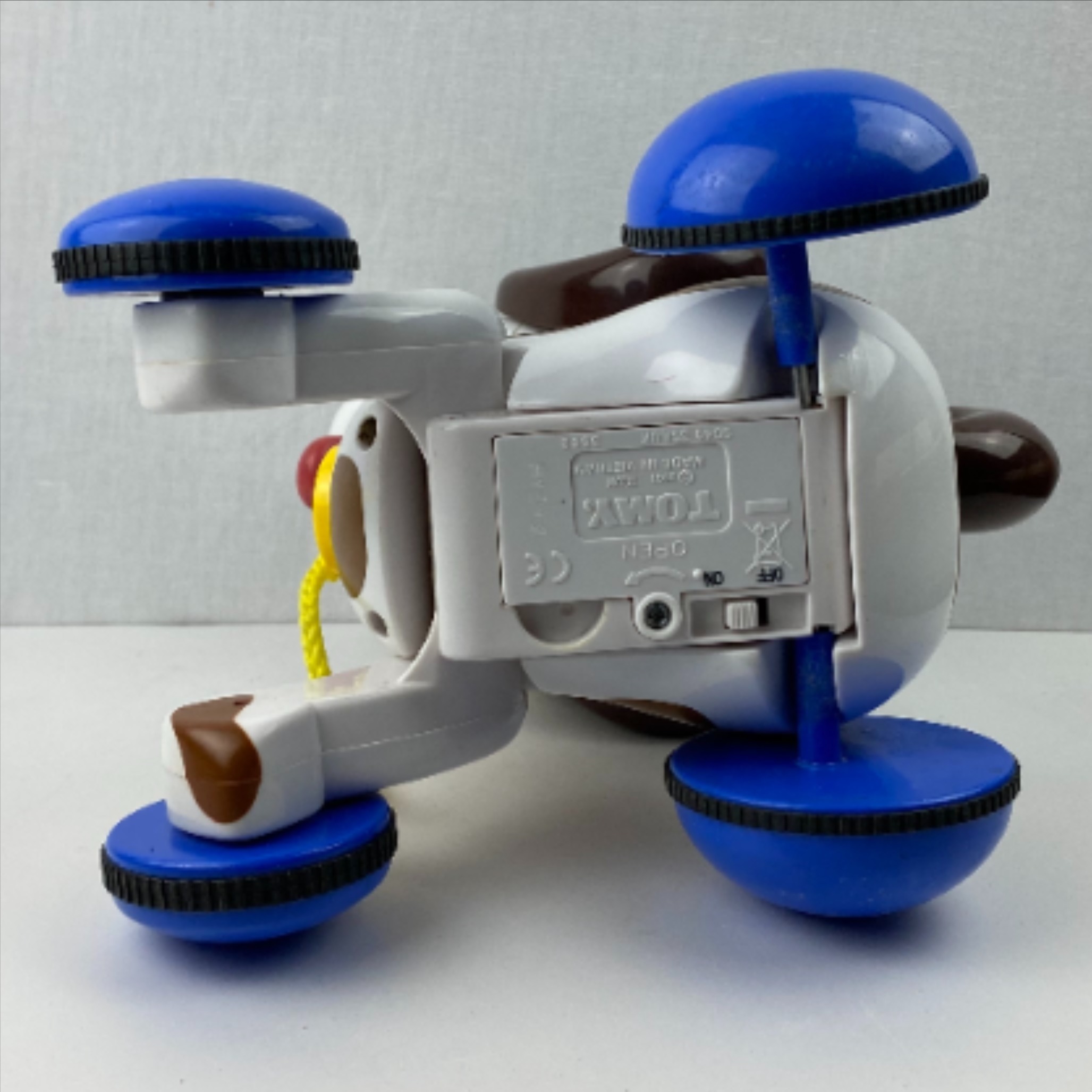 Le craquant chien Tomy Bon état - Vue 5 - 