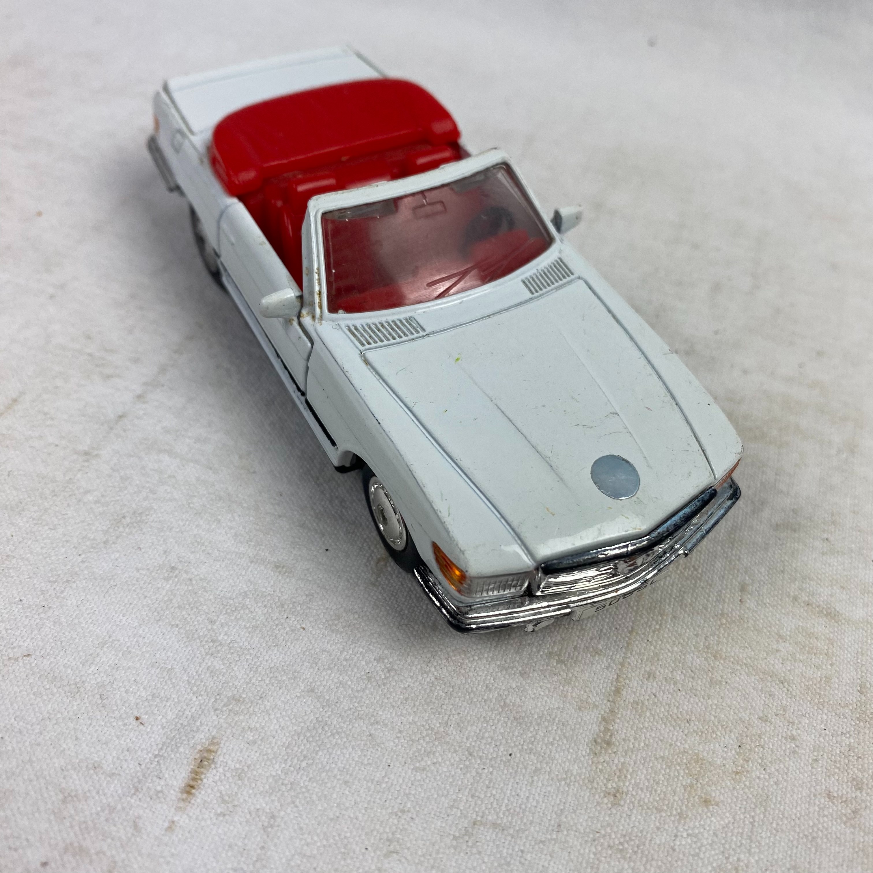 Voir photo 3 de Voiture miniature Mercedes-Benz Voiture miniature Mercedes-Benz Bon état - Vue 3 -
