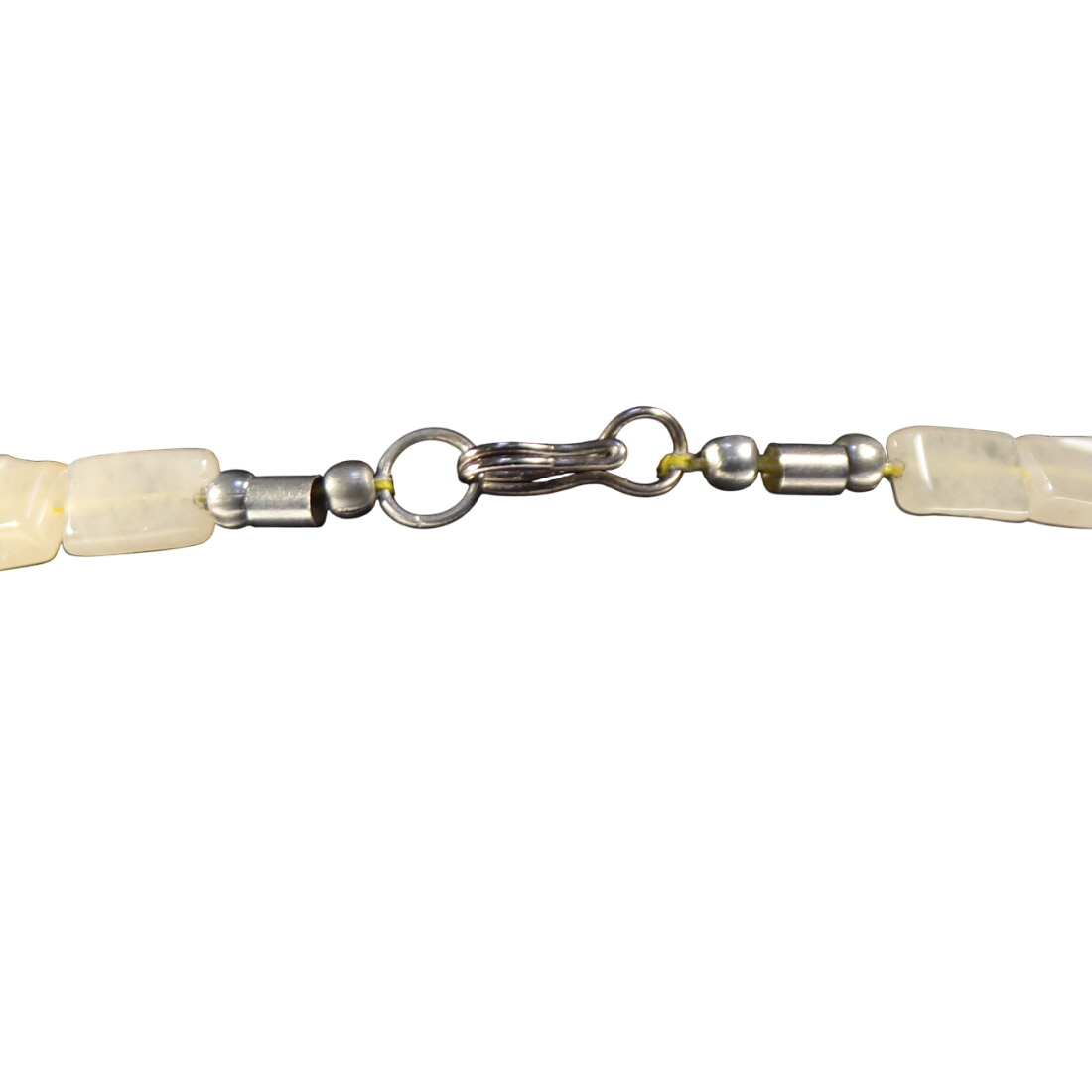 Collier de perles en pierre Bon état - Vue 3 - 