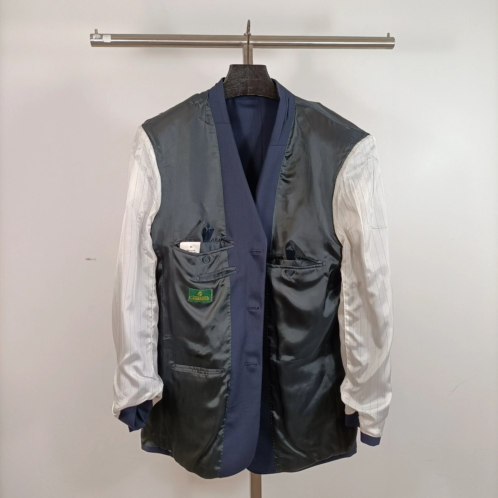 Voir photo 10 de Veste de costume bleu marine Cambridge taille 50 Veste de costume bleu marine Cambridge taille 50 Bon état - Vue 10 -