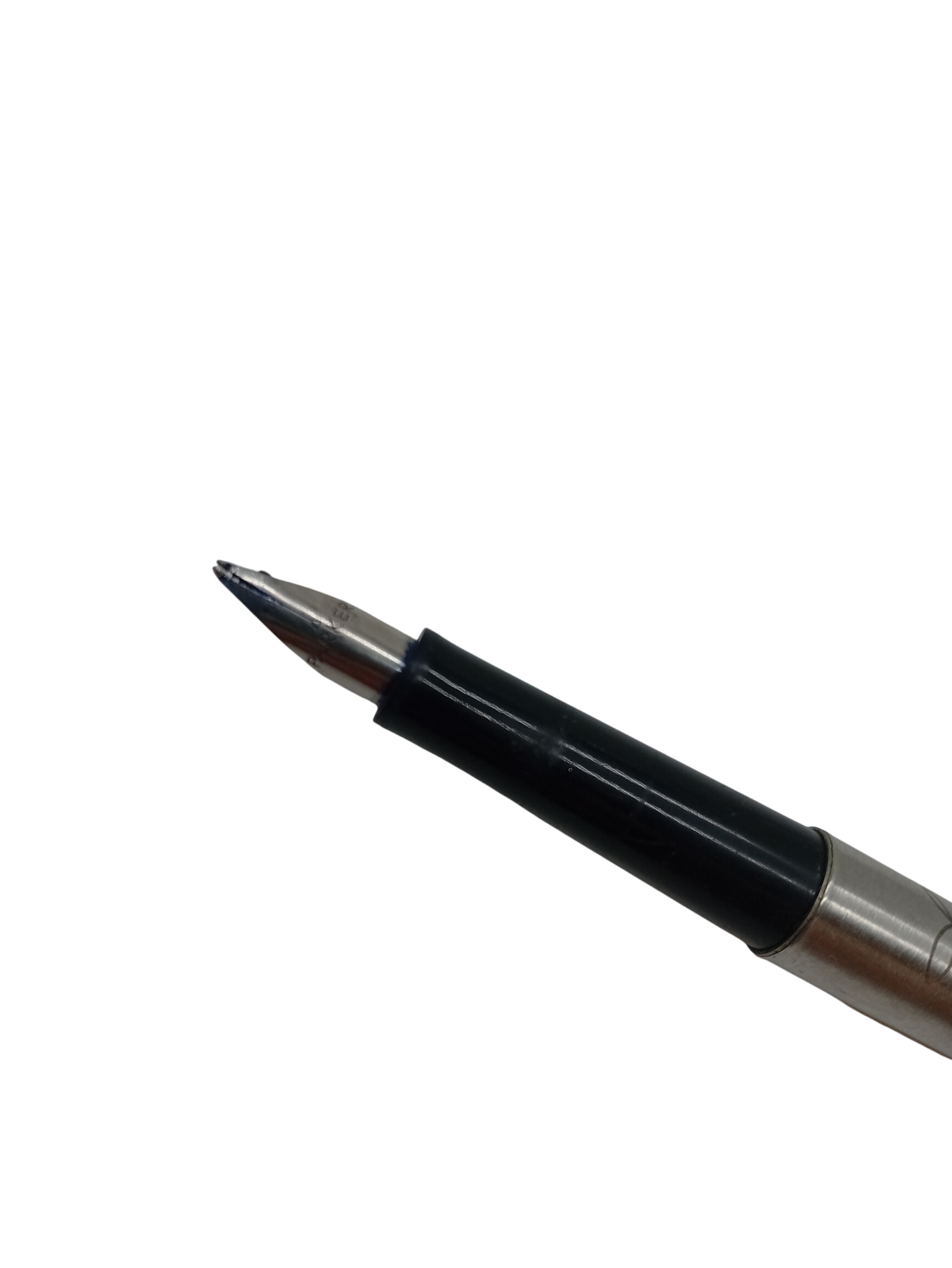 Stylo Plume Parker Métal Argenté Unique James Bond Edition O275 (O275) Bon état -  reconditionné disponible sur Label Emmaüs