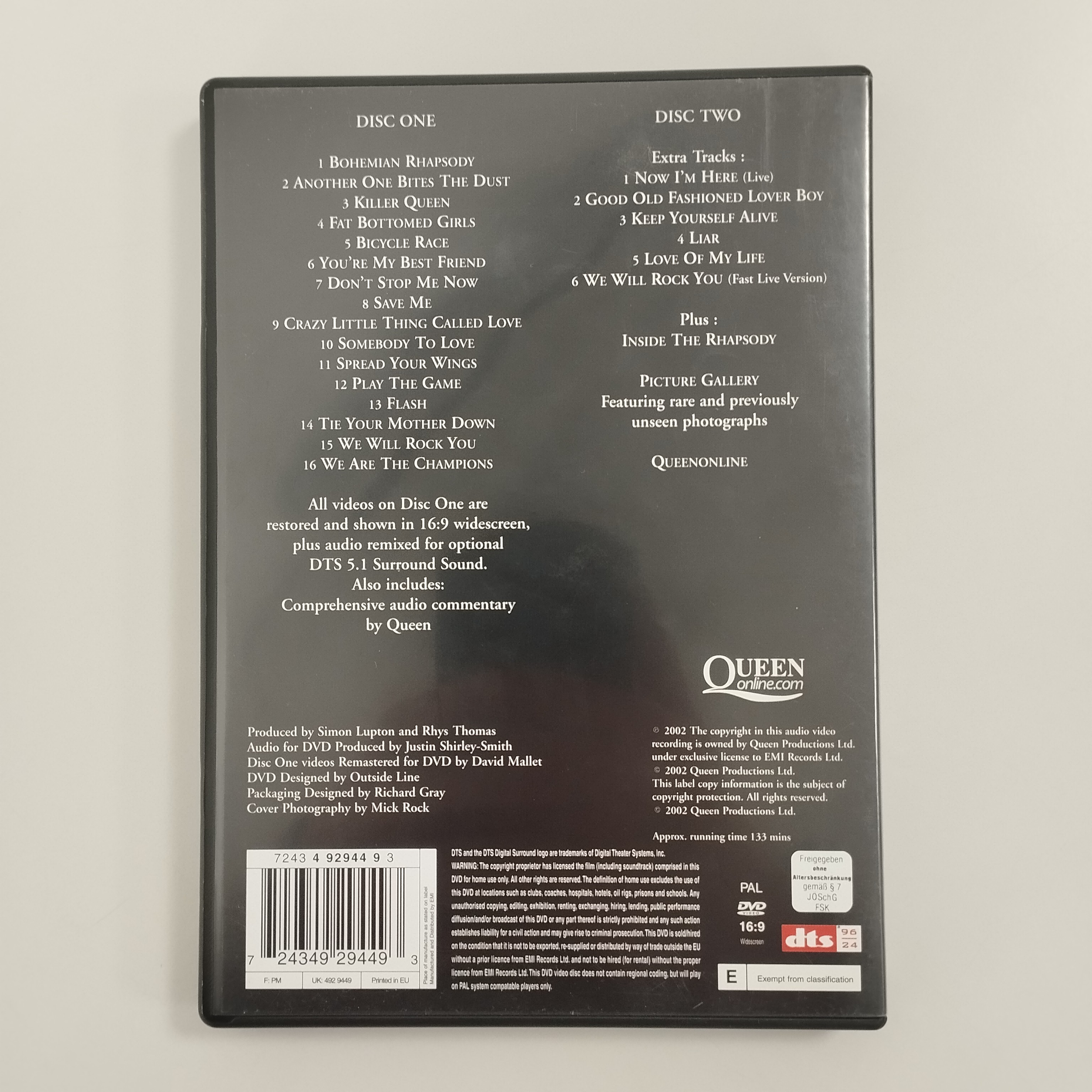 Voir photo 3 de Lot de 2 mini-coffrets DVD musicaux : Queen - Greatest Video Hits volumes 1 & 2 Lot de 2 mini-coffrets DVD musicaux : Queen - Greatest Video Hits volumes 1 & 2 Très bon état - Vue 3 -