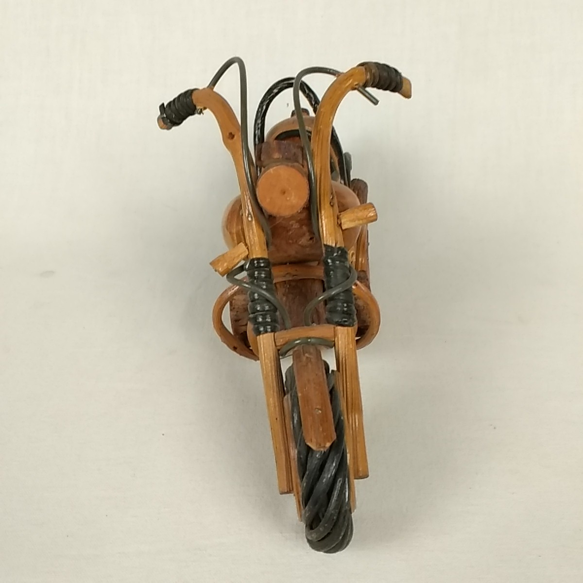 Sculpture / Maquette de moto en bois - Fait à la main  - Photo 5