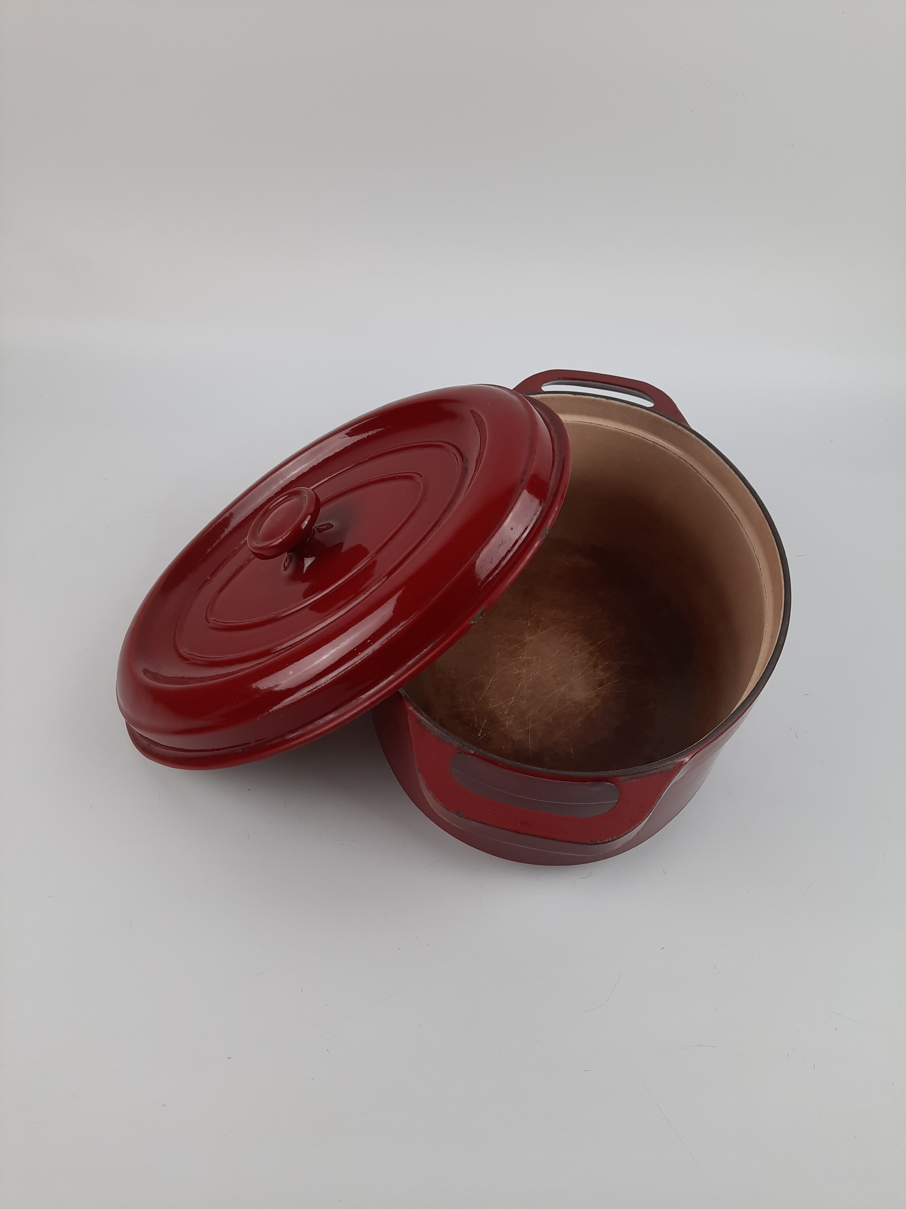 Cocotte en fonte rouge ovale Fontignac 29 - Bon état - Photo 6