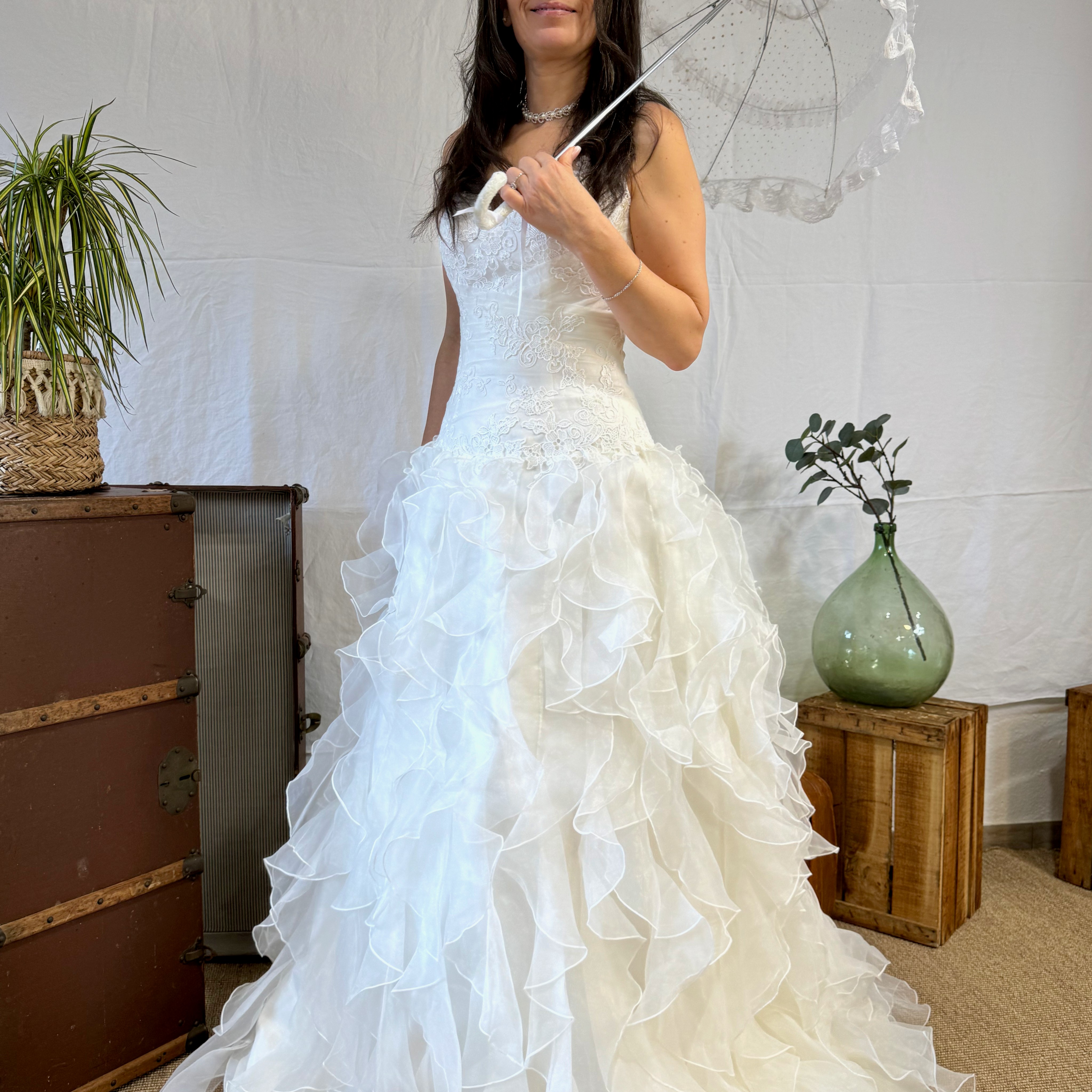 Voir photo 6 de Robe de mariée - Eglantine Créations style romantique Robe de mariée - Eglantine Créations style romantique Très bon état - Vue 6 -