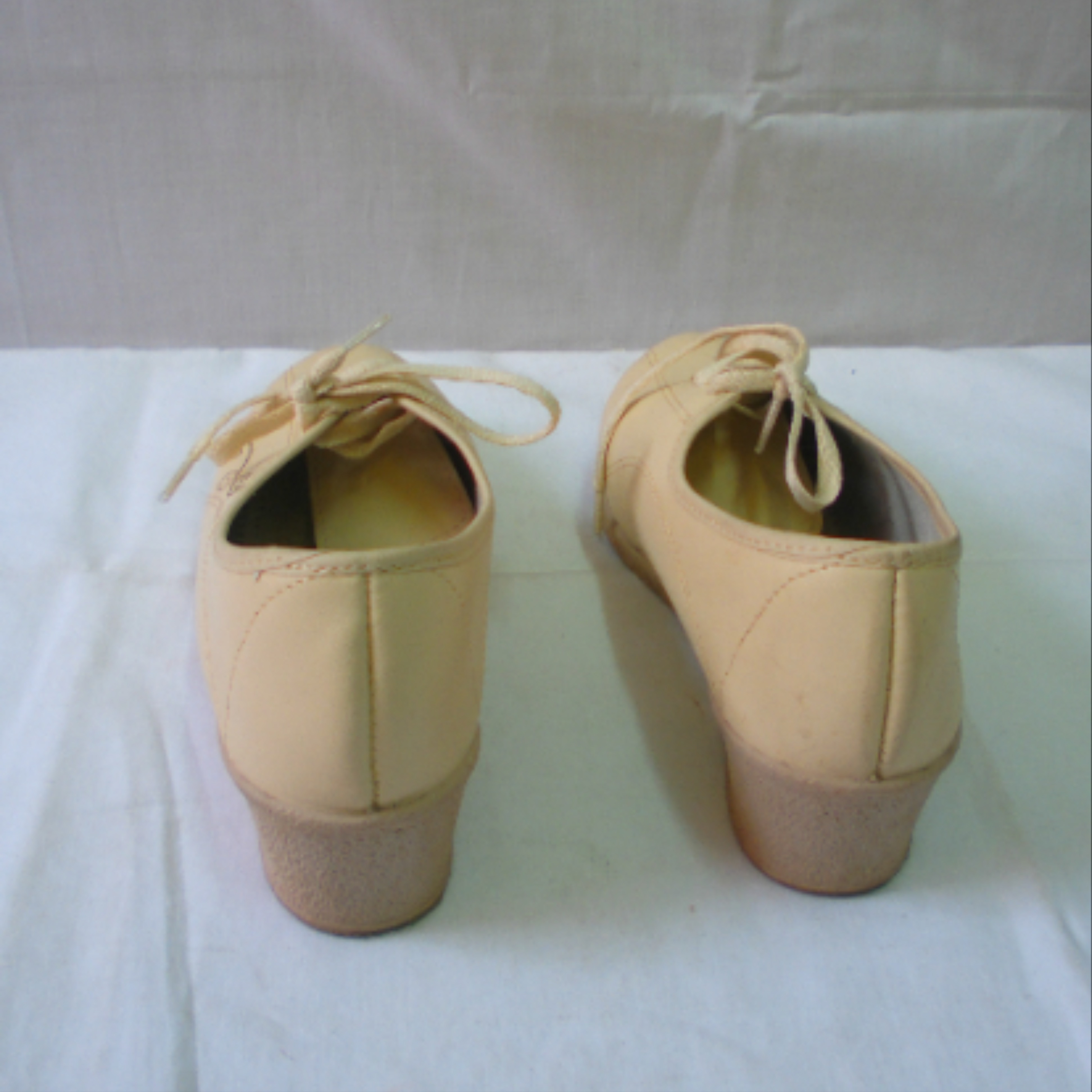 Chaussures Vintage, beige à motif sur le côté, pointure 36 - Photo 1