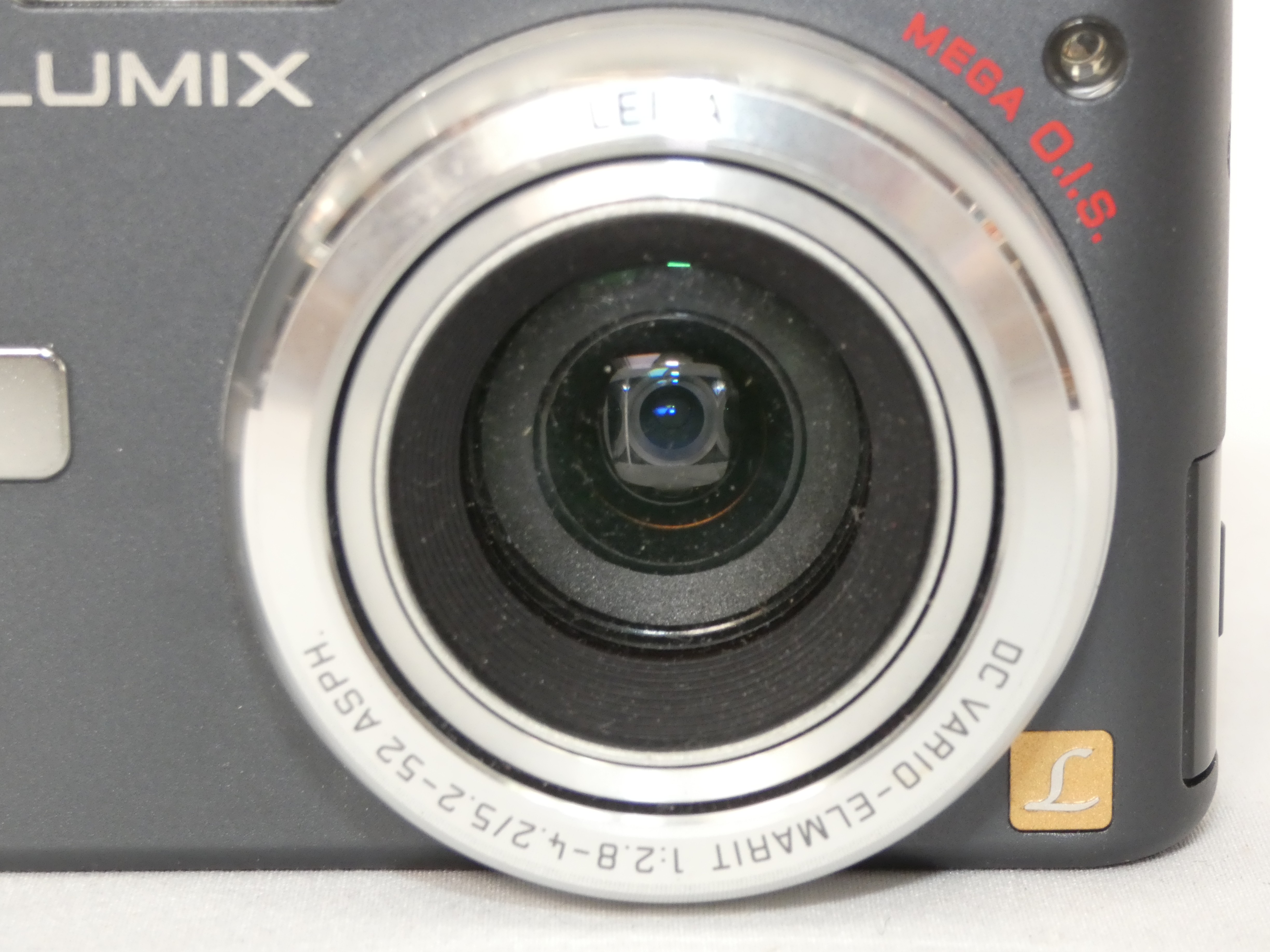 Appareil photo numérique PANASONIC DMC-TZ1 (pour pièces) Très bon état - Vue 4 - 