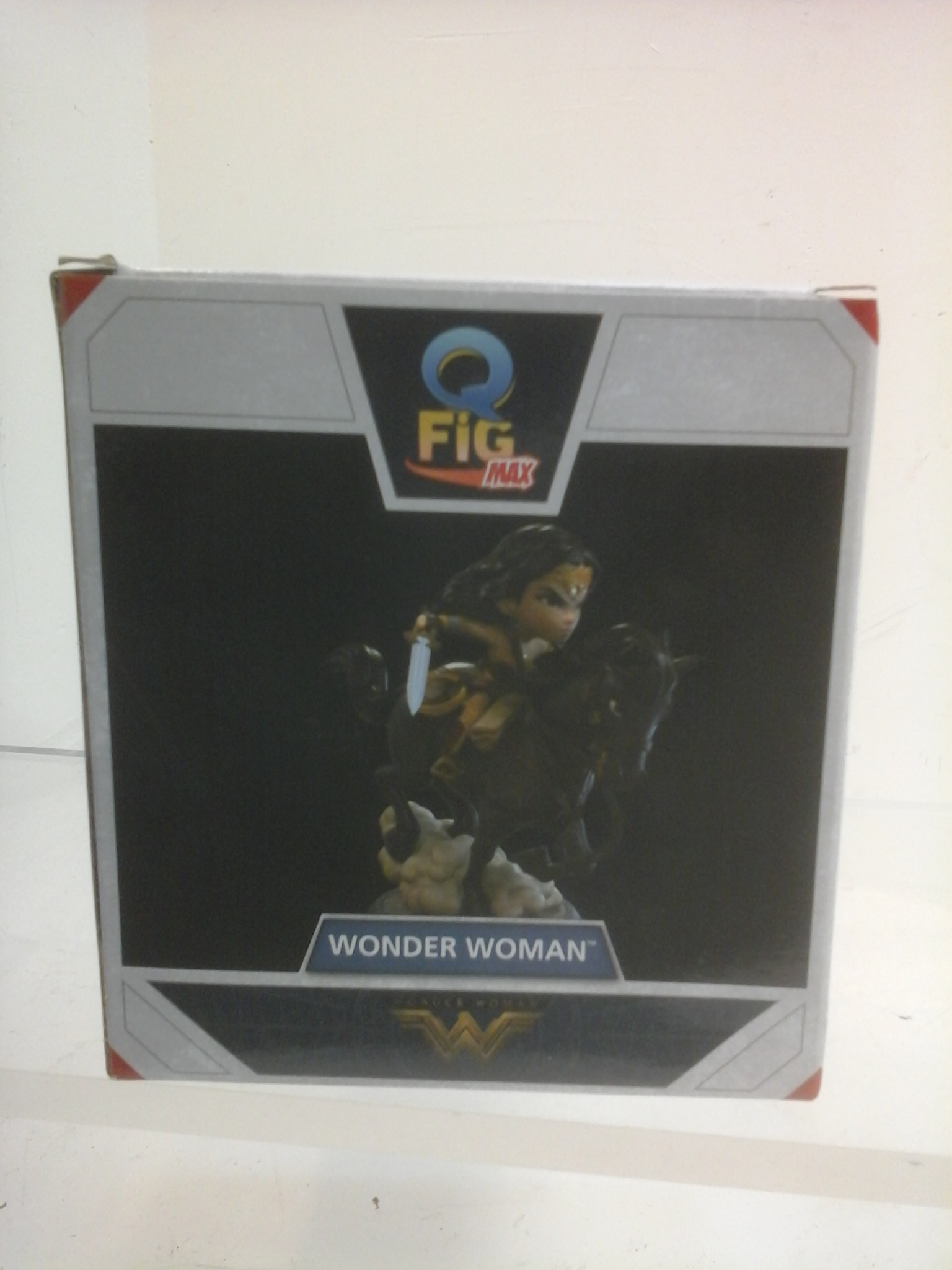 Figurine WONDER WOMAN Q-FIG MAX DC Comics. Comme neuf - Vue 2 - 