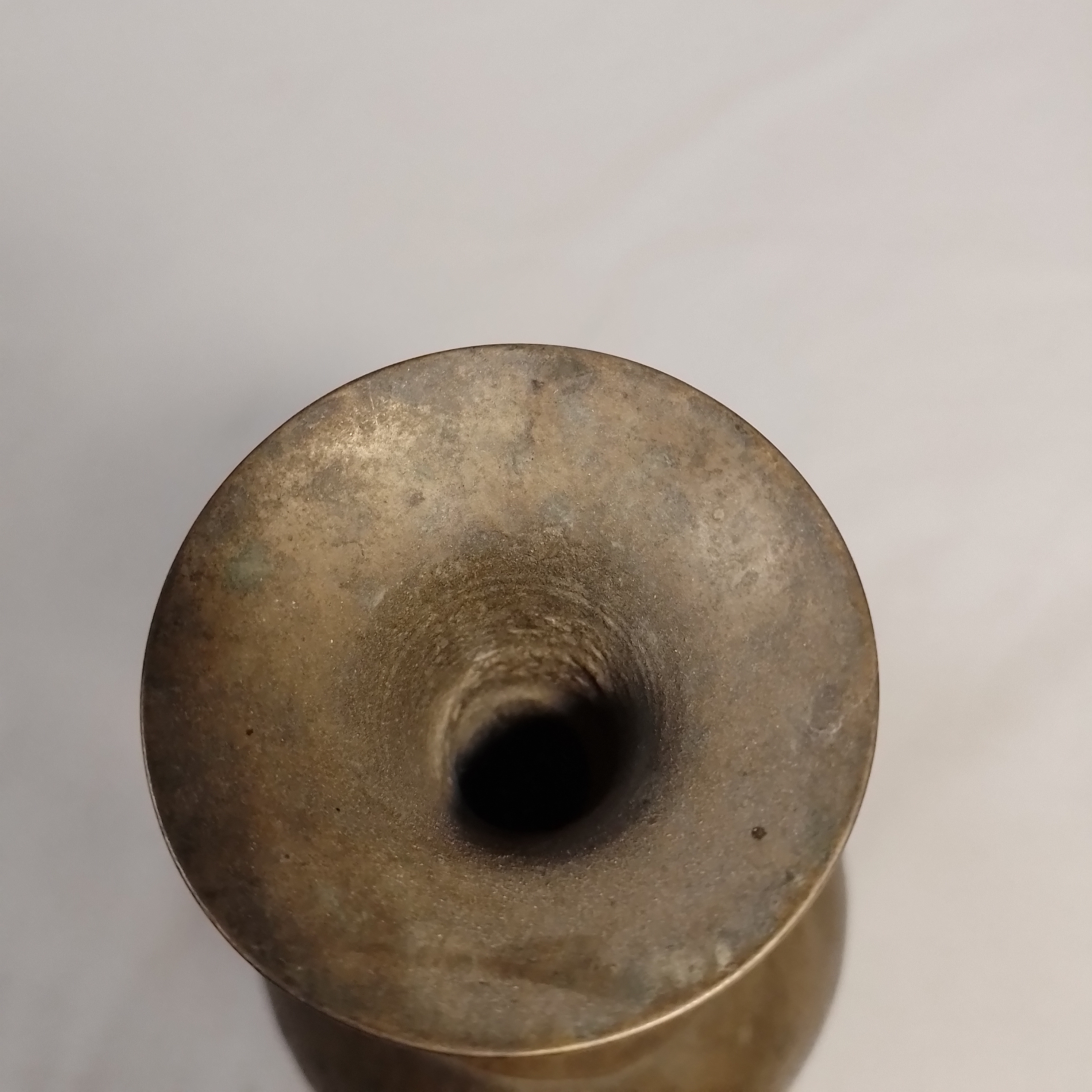 Voir photo 4 de Ancien vase en bronze Nepal, Asie Ancien vase en bronze Nepal, Asie Bon état - Vue 4 -